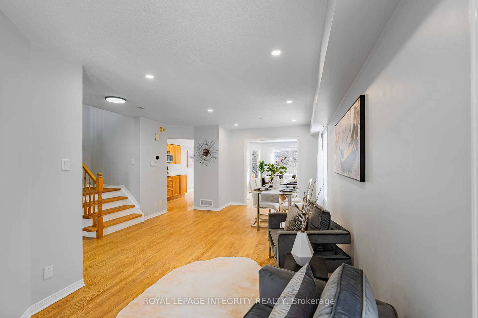 Photo 5 of 111 Hemlo Crescent, Ottawa, Kanata - Kanata Lakes/Heritage Hills — HOMEH
