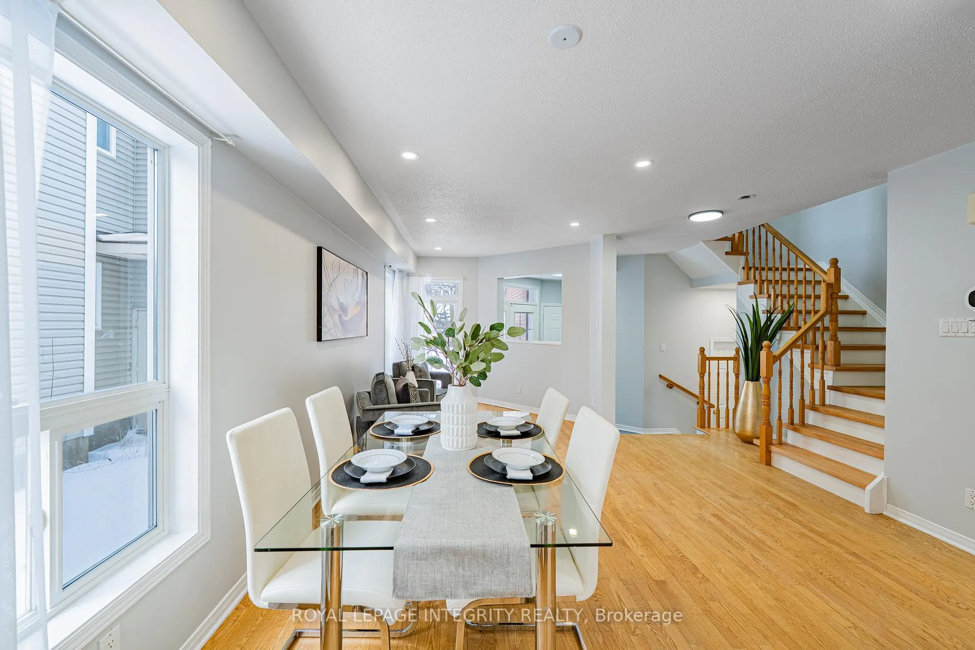 Photo 8 of 111 Hemlo Crescent, Ottawa, Kanata - Kanata Lakes/Heritage Hills — HOMEH