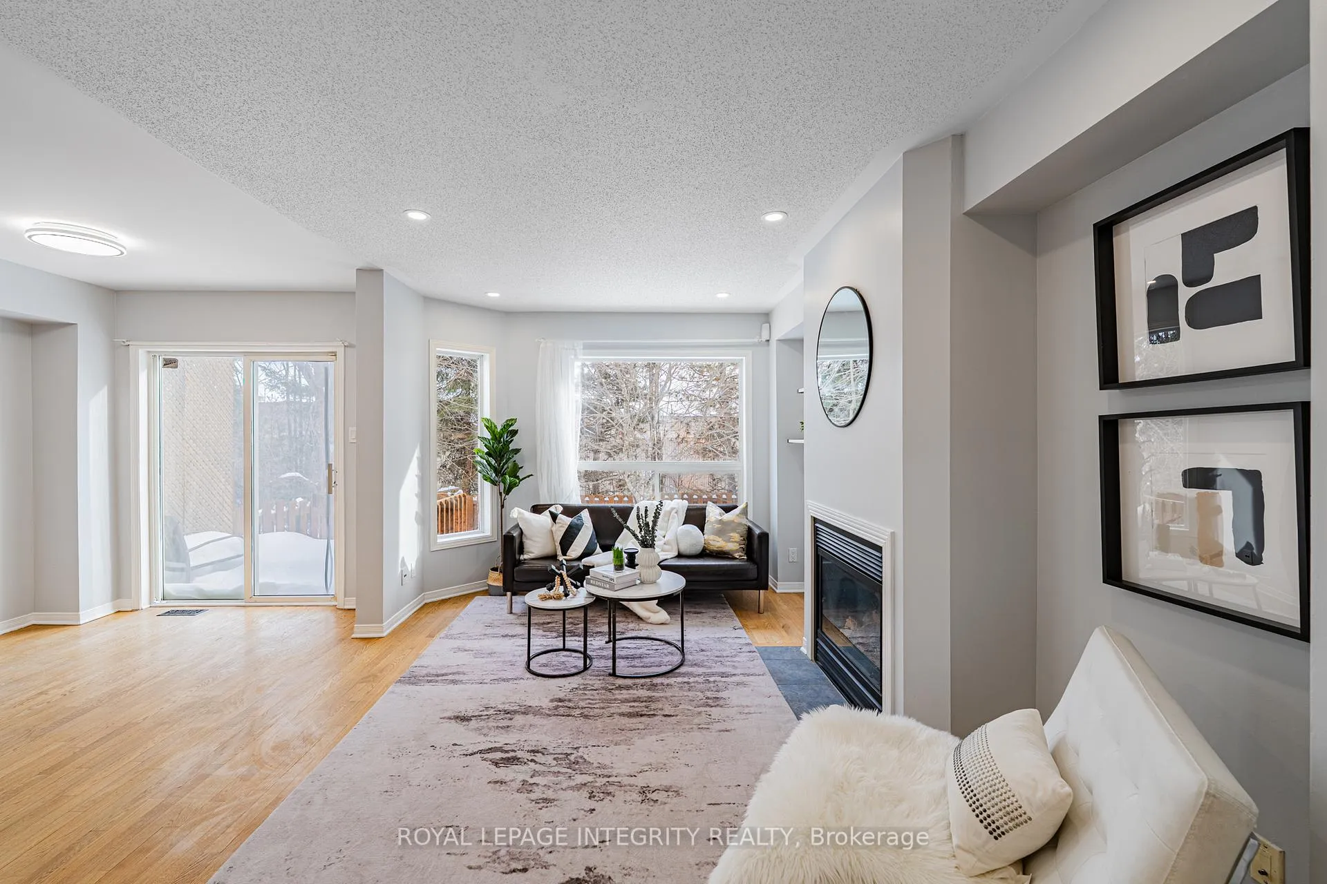 Photo 10 of 111 Hemlo Crescent, Ottawa, Kanata - Kanata Lakes/Heritage Hills — HOMEH