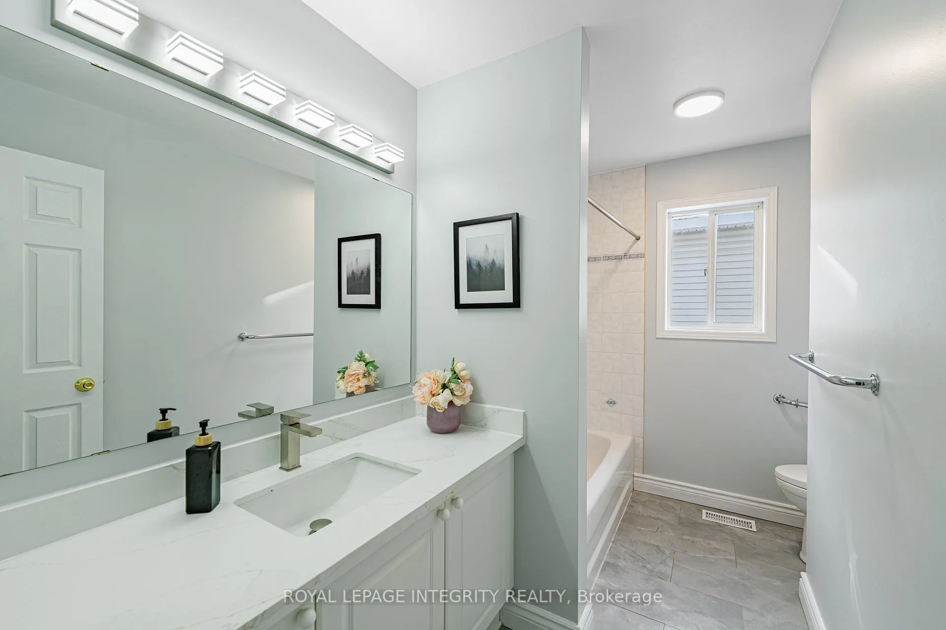 Photo 26 of 111 Hemlo Crescent, Ottawa, Kanata - Kanata Lakes/Heritage Hills — HOMEH