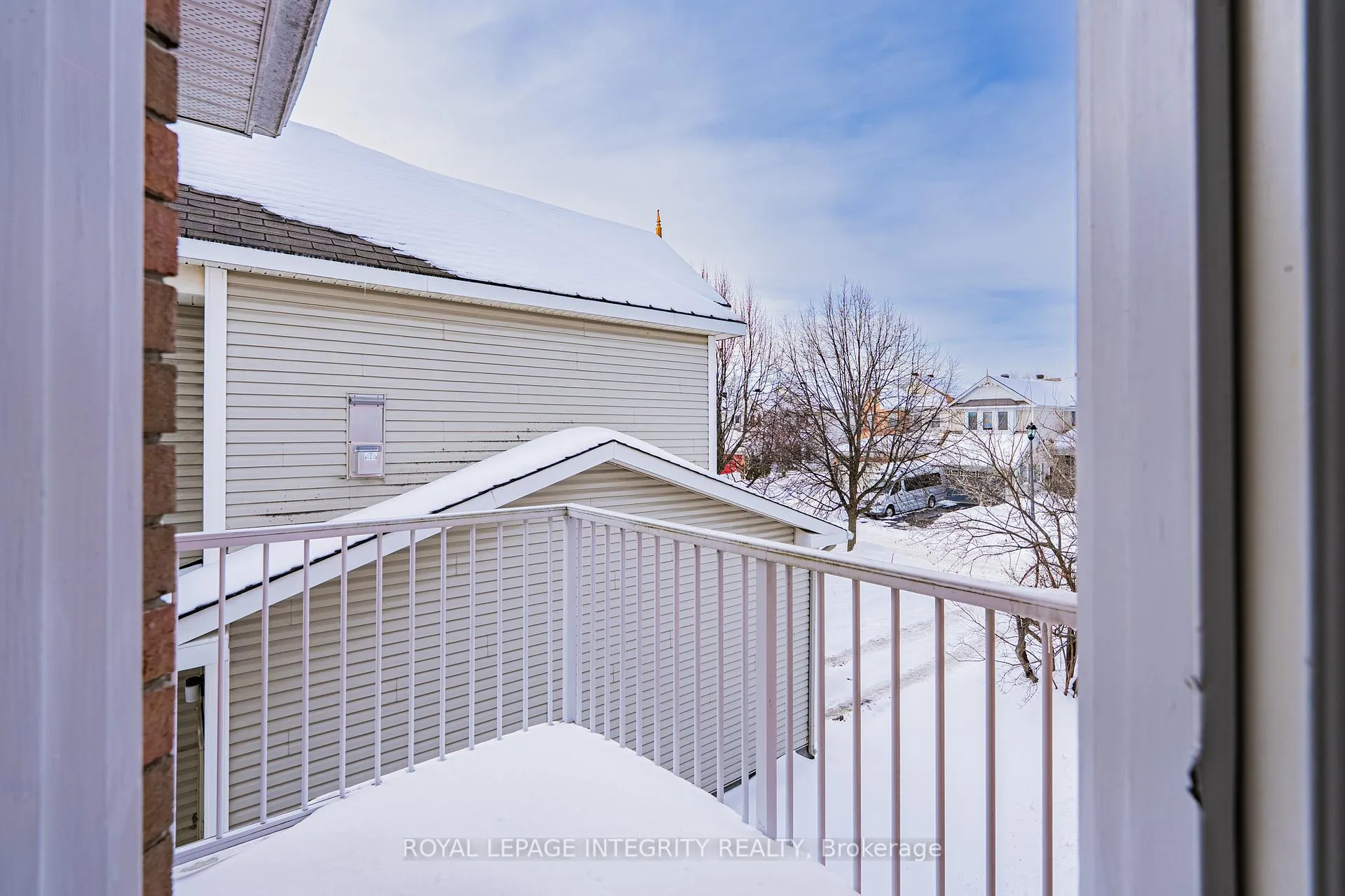 Photo 27 of 111 Hemlo Crescent, Ottawa, Kanata - Kanata Lakes/Heritage Hills — HOMEH