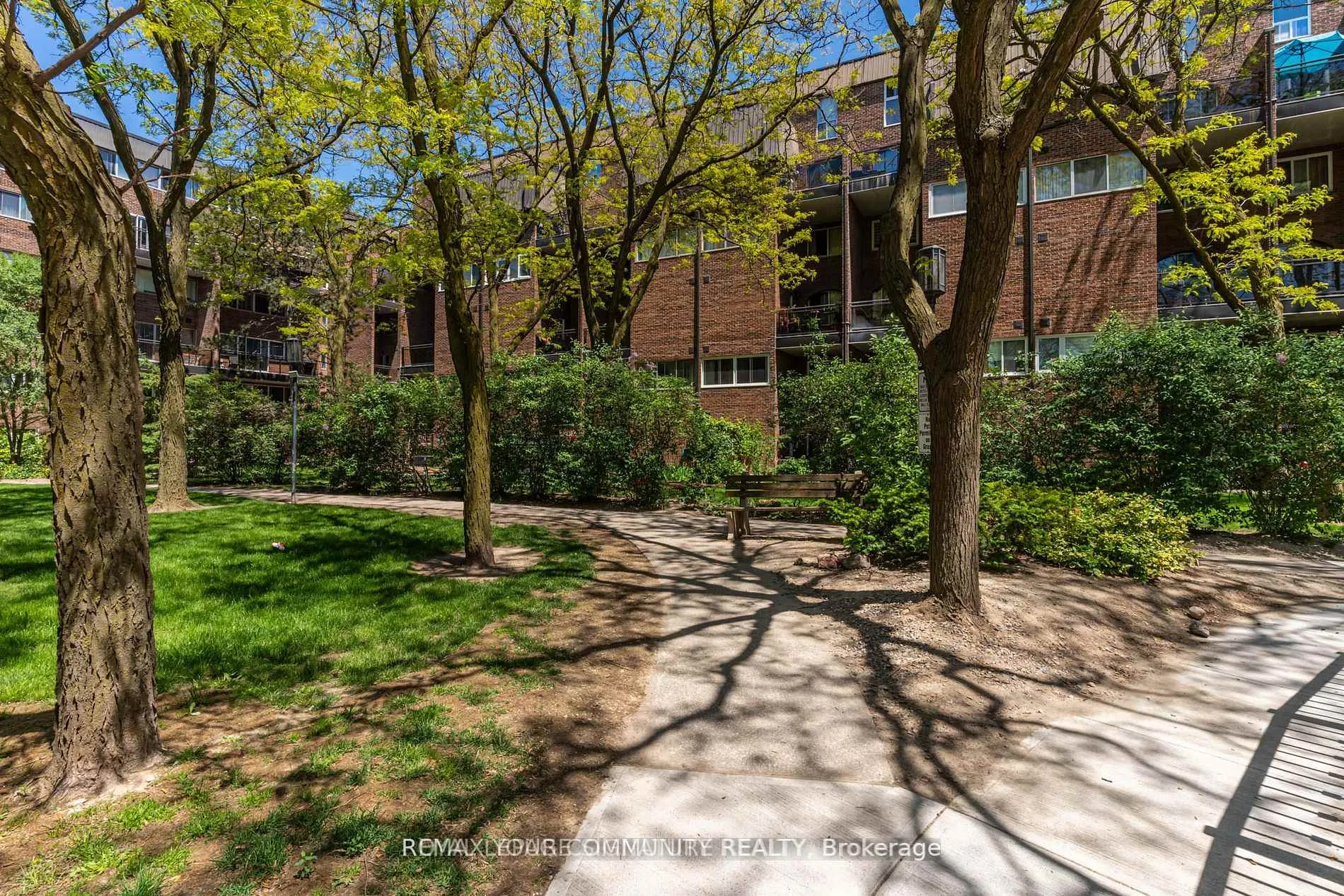 Photo 2 of Unit 227, 16A Elgin Street, Markham, Thornhill — HOMEH