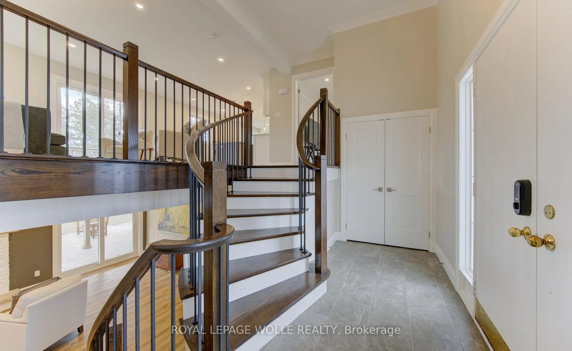 Photo 8 of 395 Warrington Drive, Waterloo — HOMEH