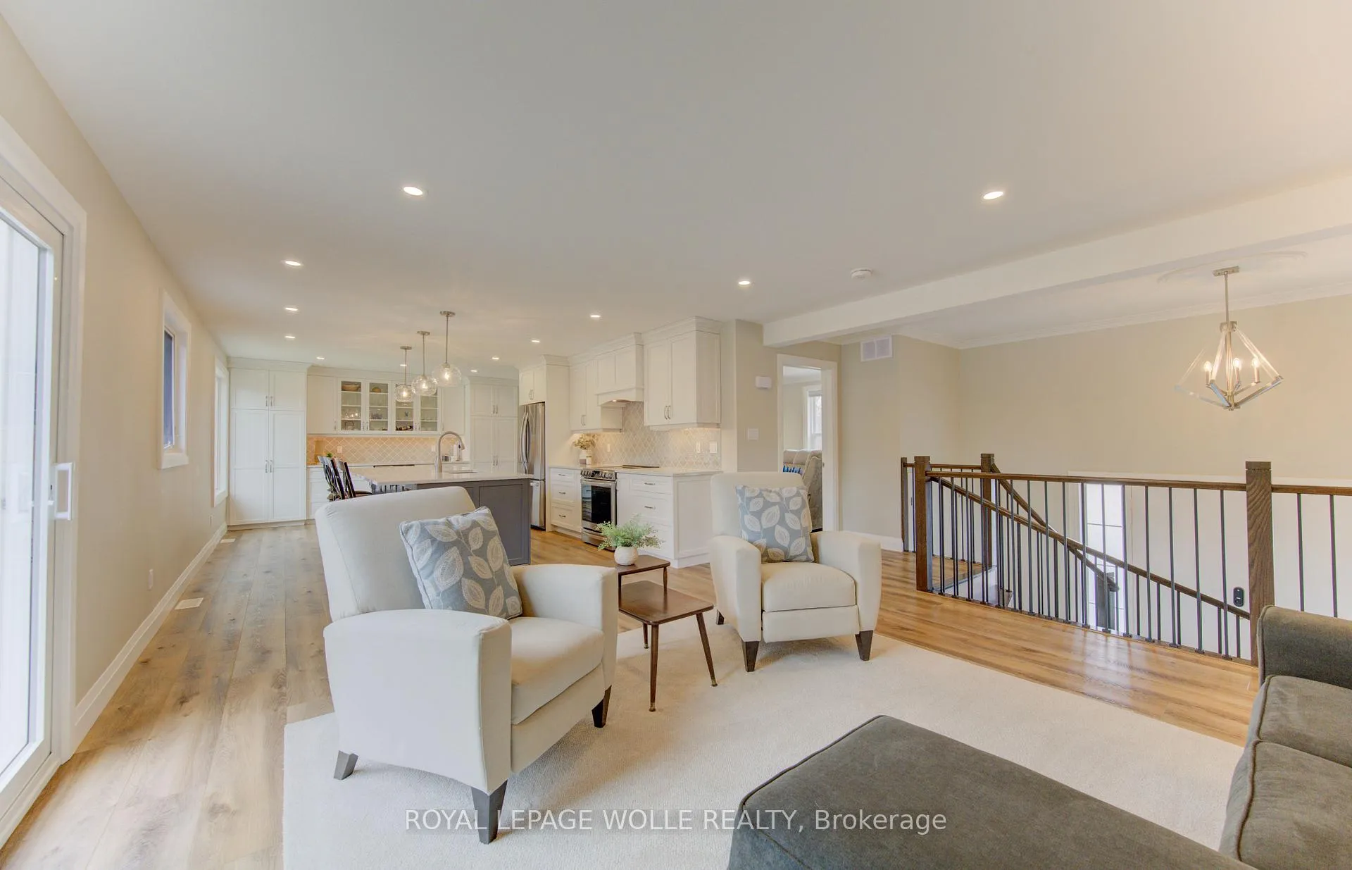 Photo 12 of 395 Warrington Drive, Waterloo — HOMEH