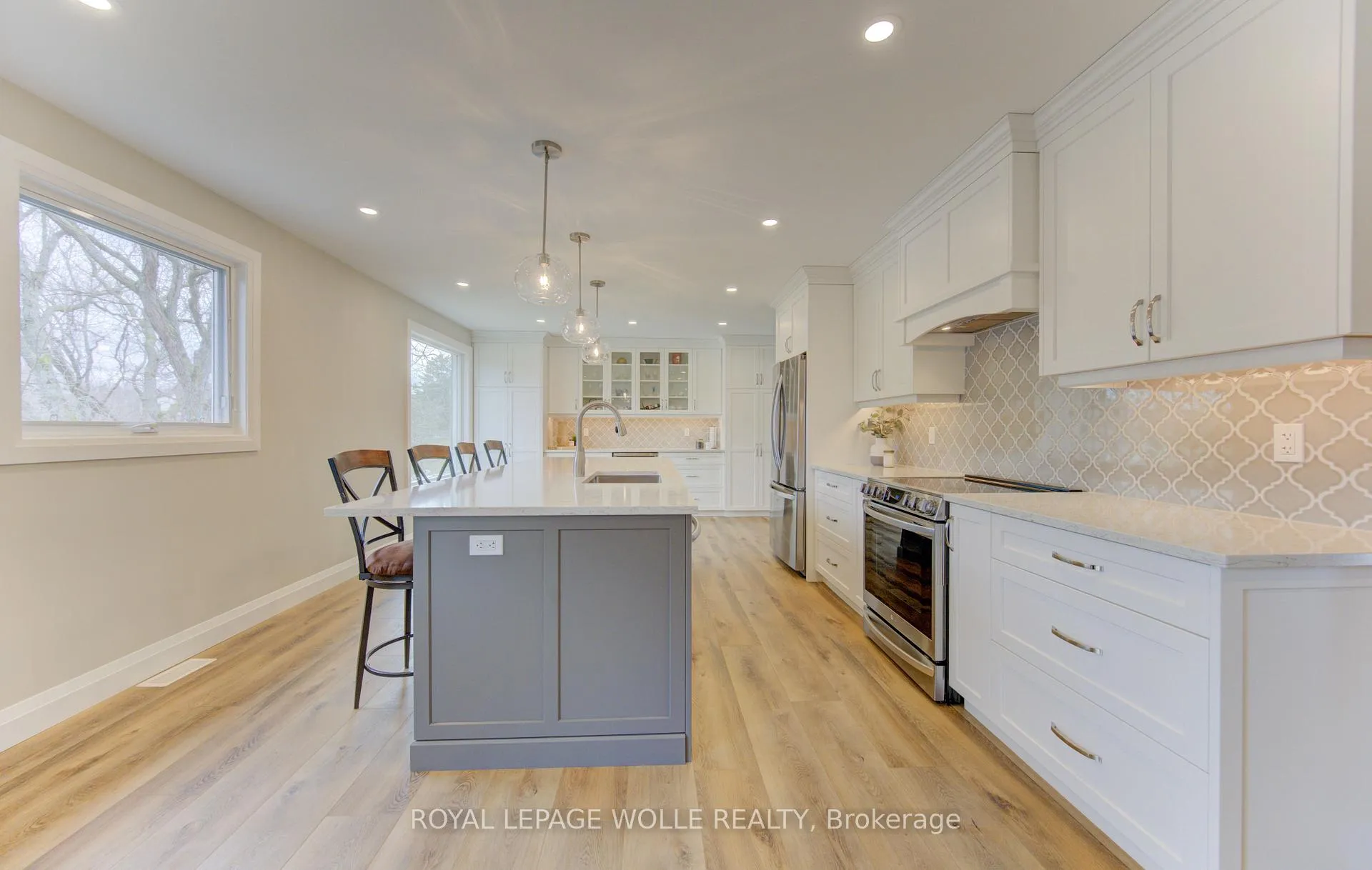 Photo 15 of 395 Warrington Drive, Waterloo — HOMEH