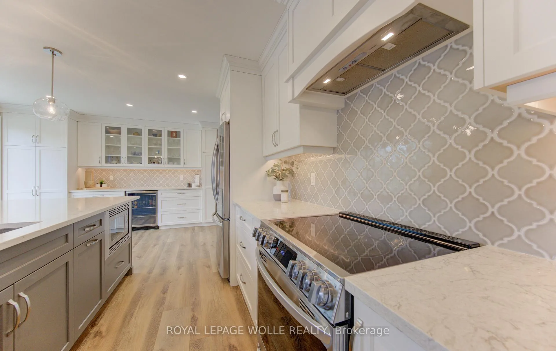 Photo 17 of 395 Warrington Drive, Waterloo — HOMEH