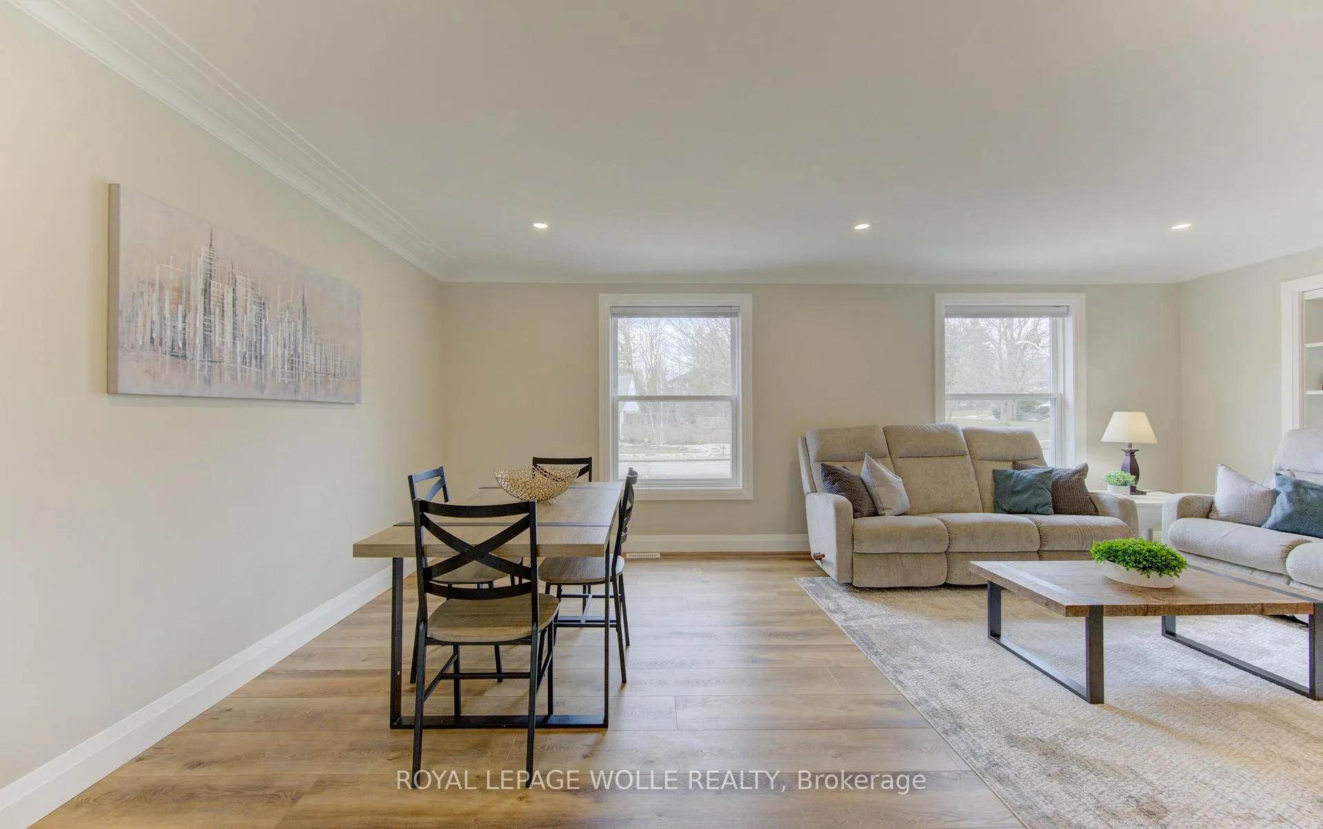 Photo 22 of 395 Warrington Drive, Waterloo — HOMEH