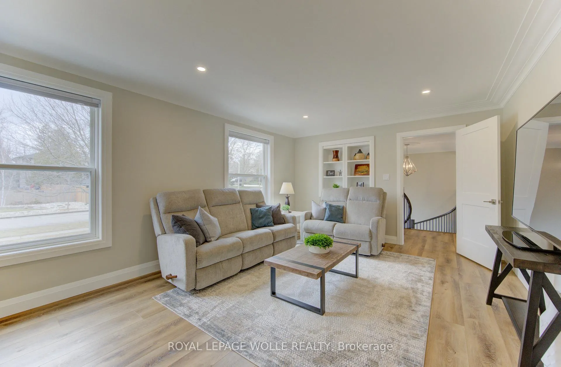 Photo 24 of 395 Warrington Drive, Waterloo — HOMEH