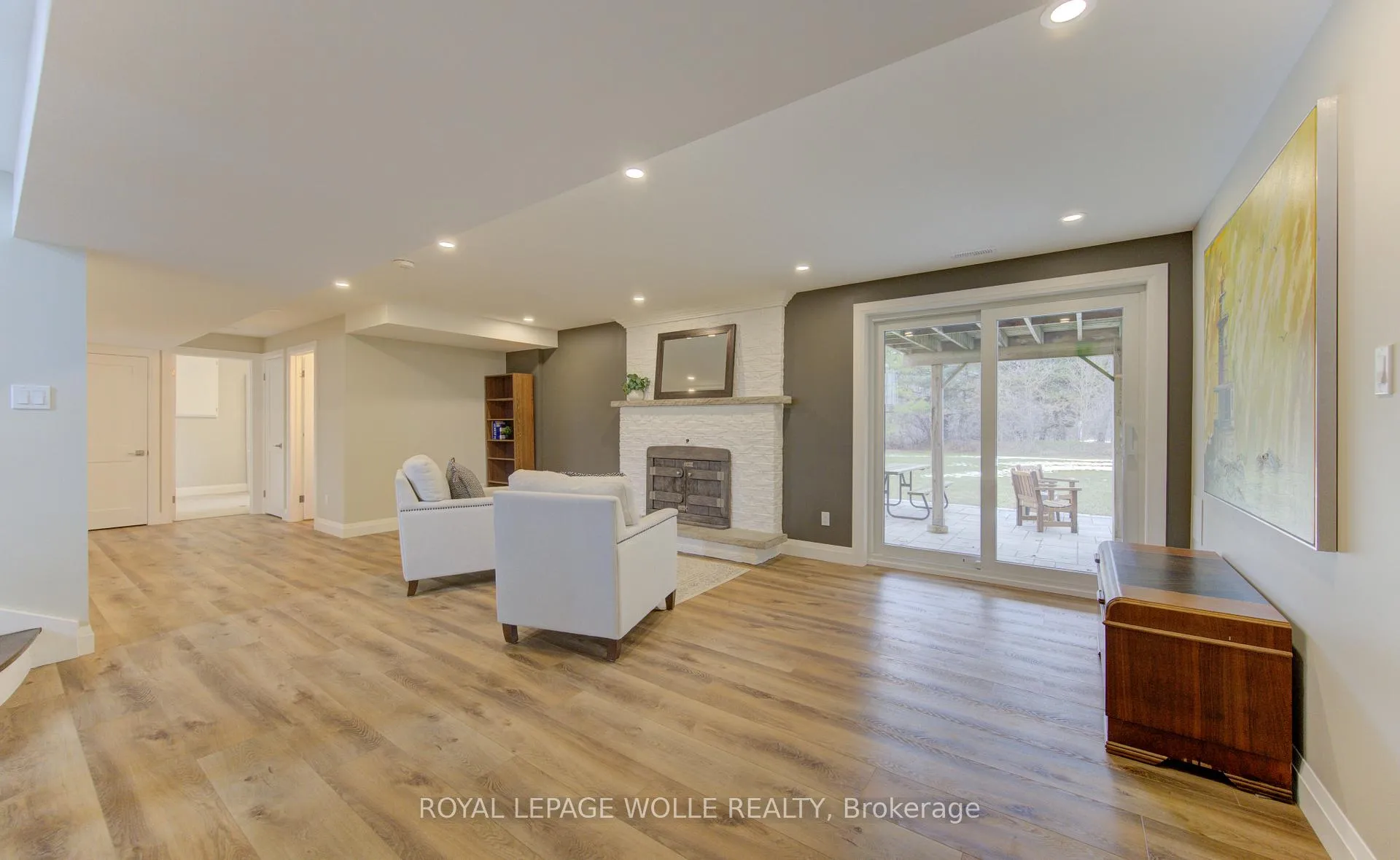 Photo 33 of 395 Warrington Drive, Waterloo — HOMEH