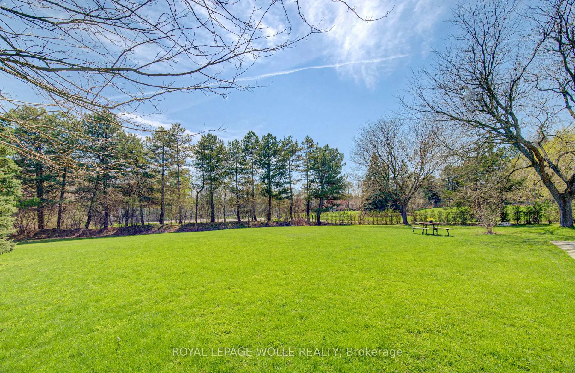 Photo 42 of 395 Warrington Drive, Waterloo — HOMEH