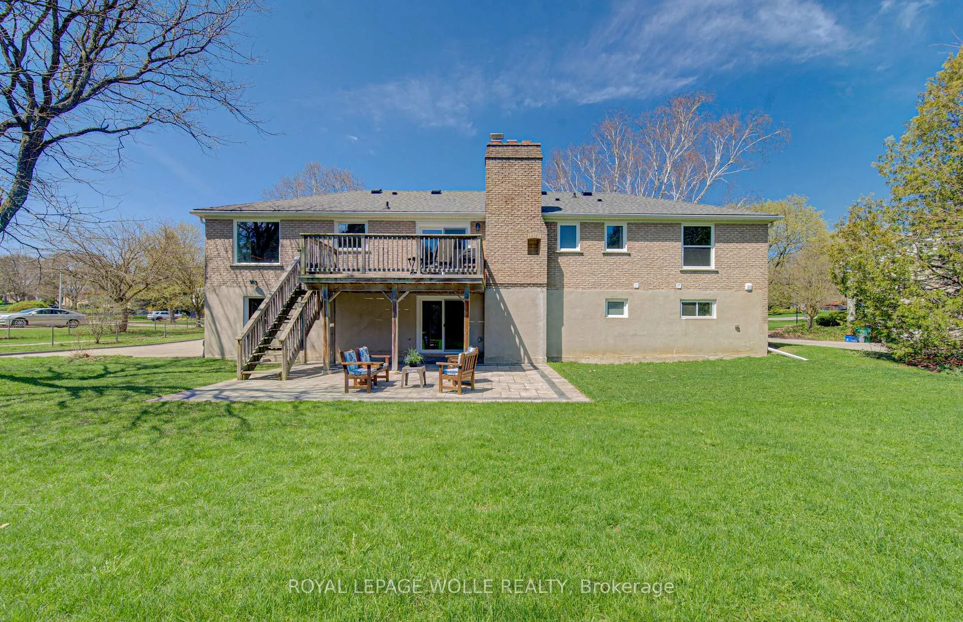 Photo 43 of 395 Warrington Drive, Waterloo — HOMEH