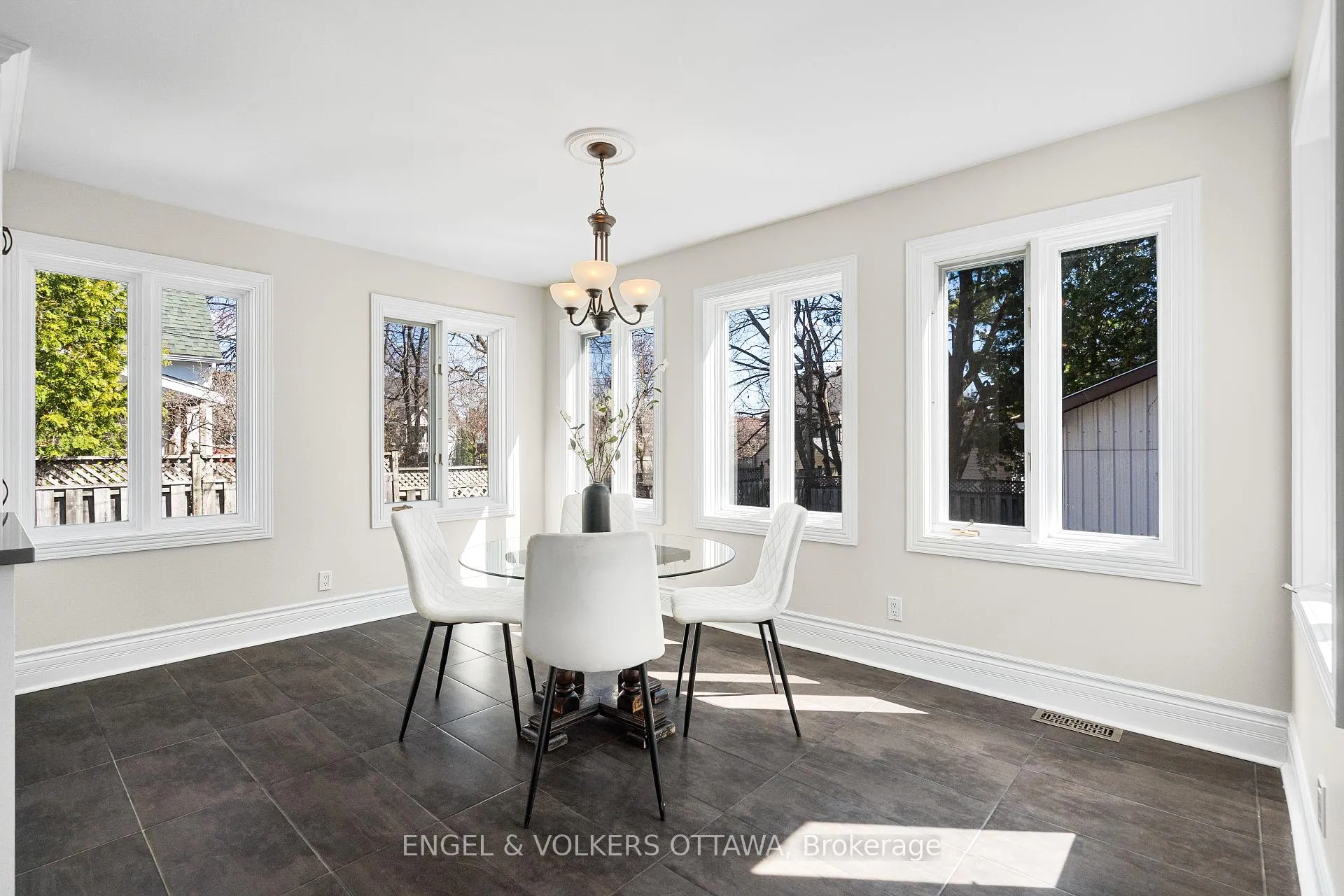 Photo 6 of 1252 Anoka Street, Ottawa, Ridgemont — HOMEH