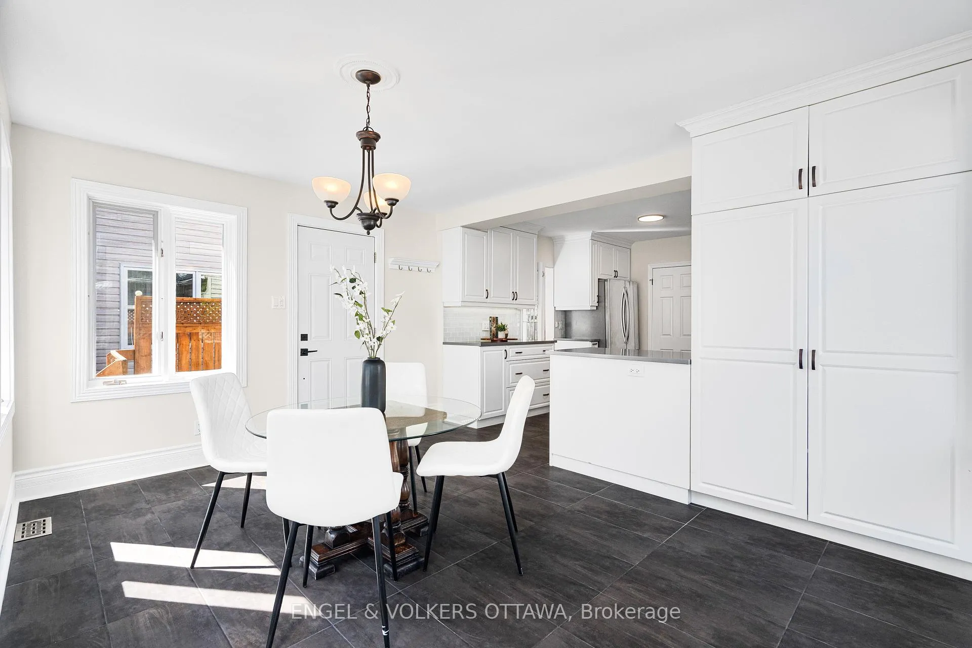 Photo 7 of 1252 Anoka Street, Ottawa, Ridgemont — HOMEH