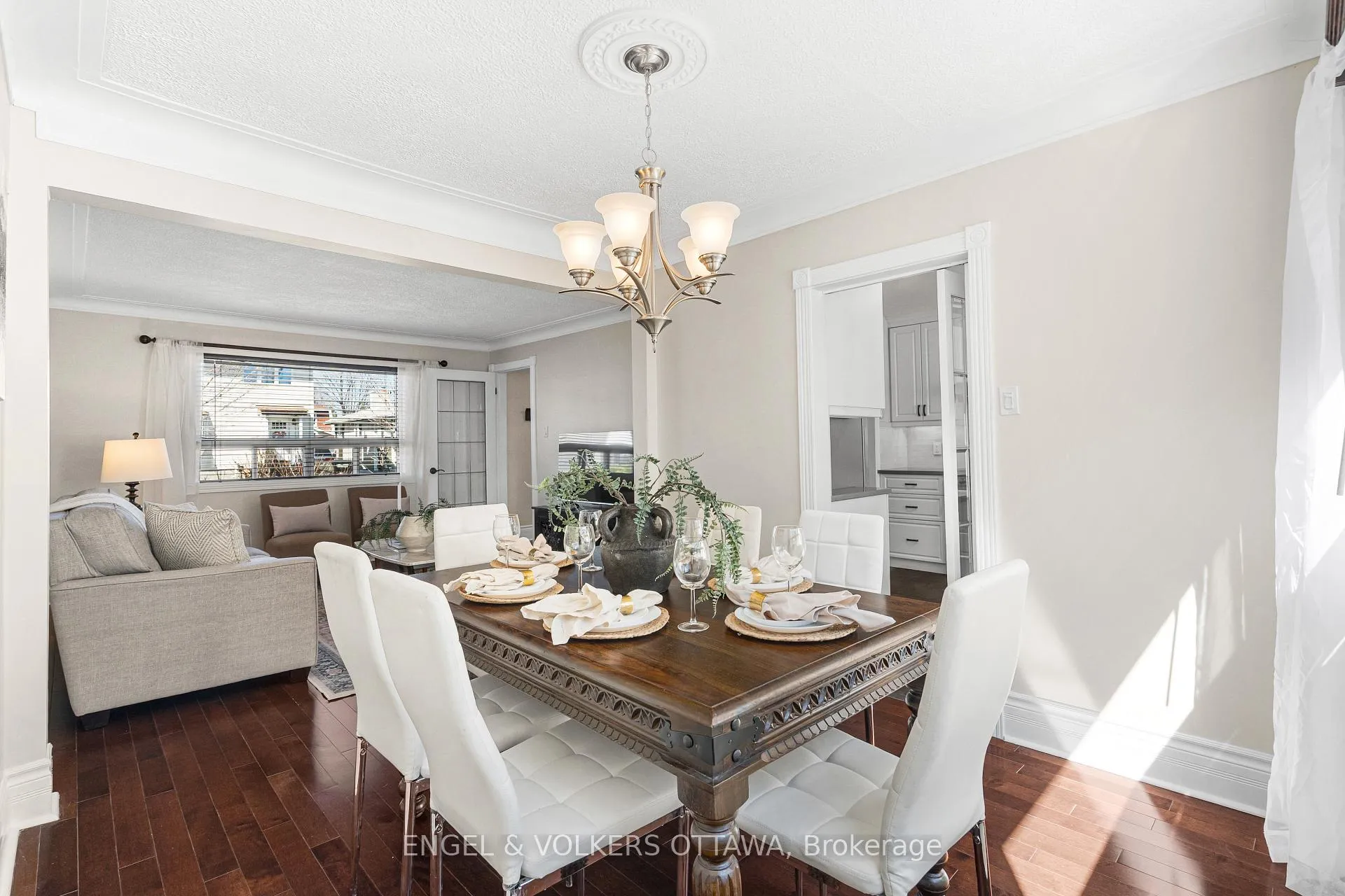 Photo 9 of 1252 Anoka Street, Ottawa, Ridgemont — HOMEH