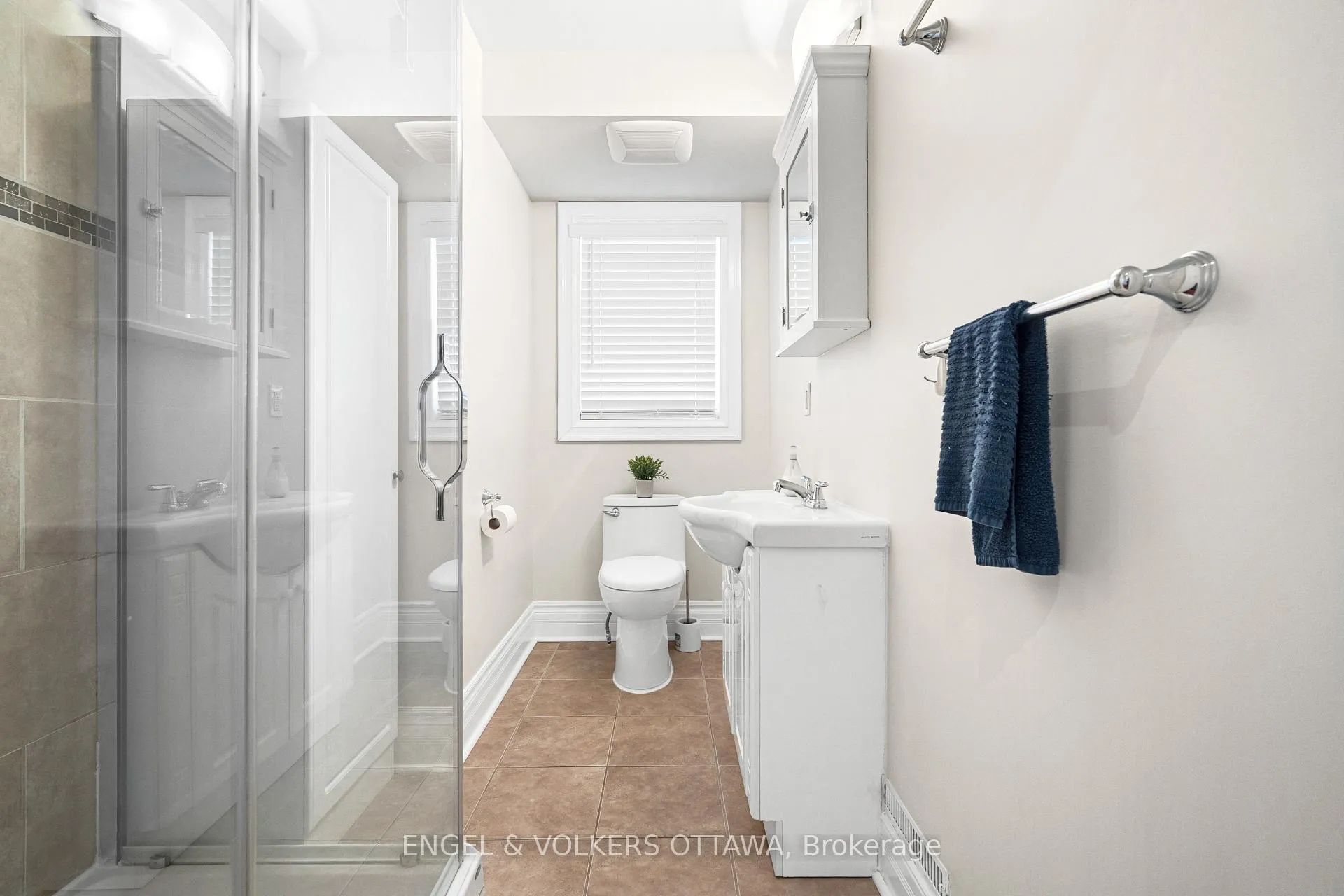 Photo 15 of 1252 Anoka Street, Ottawa, Ridgemont — HOMEH