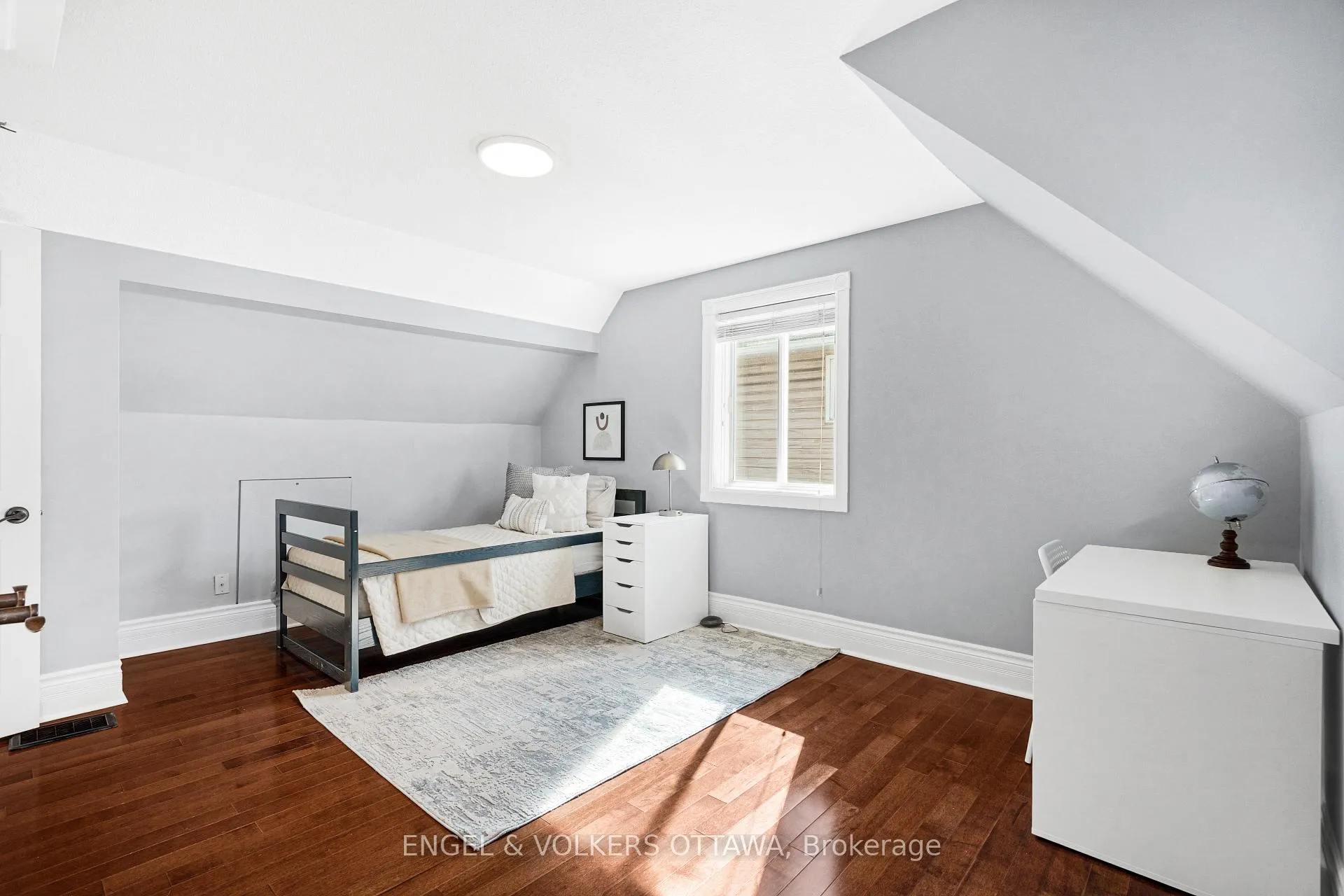 Photo 22 of 1252 Anoka Street, Ottawa, Ridgemont — HOMEH