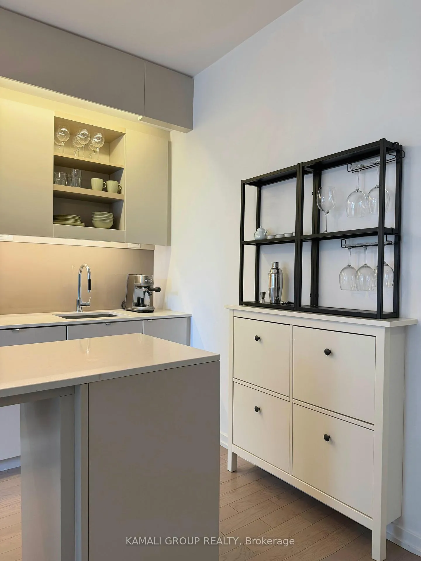 Photo 6 of Unit 1712, 101 Peter Street, Toronto, Waterfront Communities — HOMEH