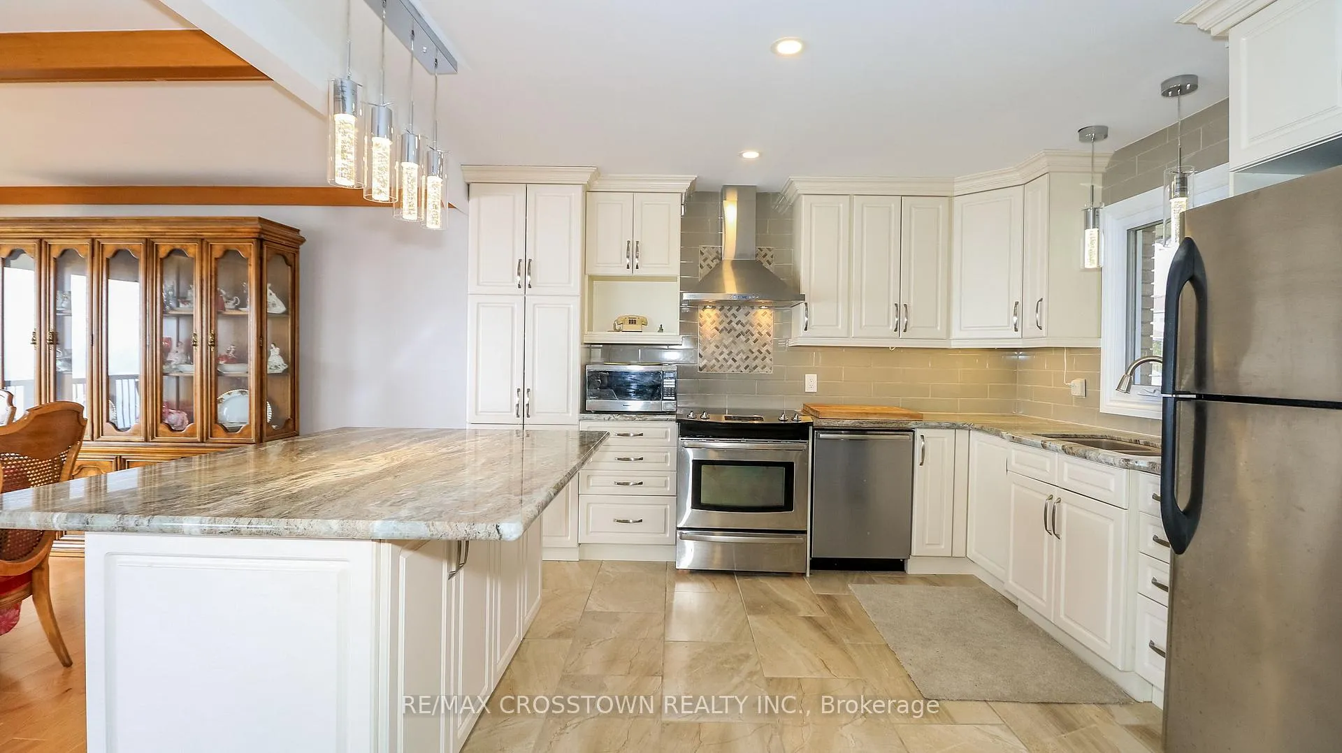 Photo 14 of 29 Grandview Crescent, Oro-Medonte, Rural Oro-Medonte — HOMEH