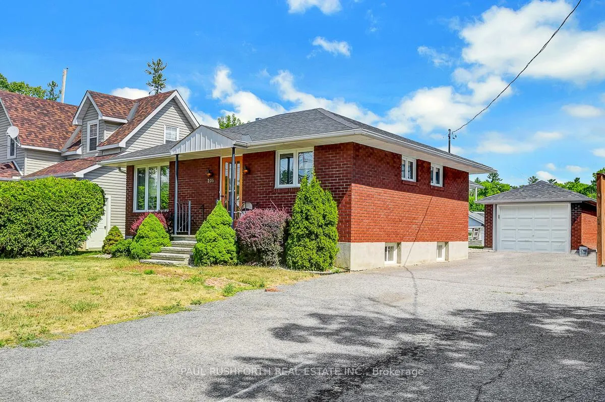 Photo 1 of 235 Elgin Street W, Arnprior — HOMEH