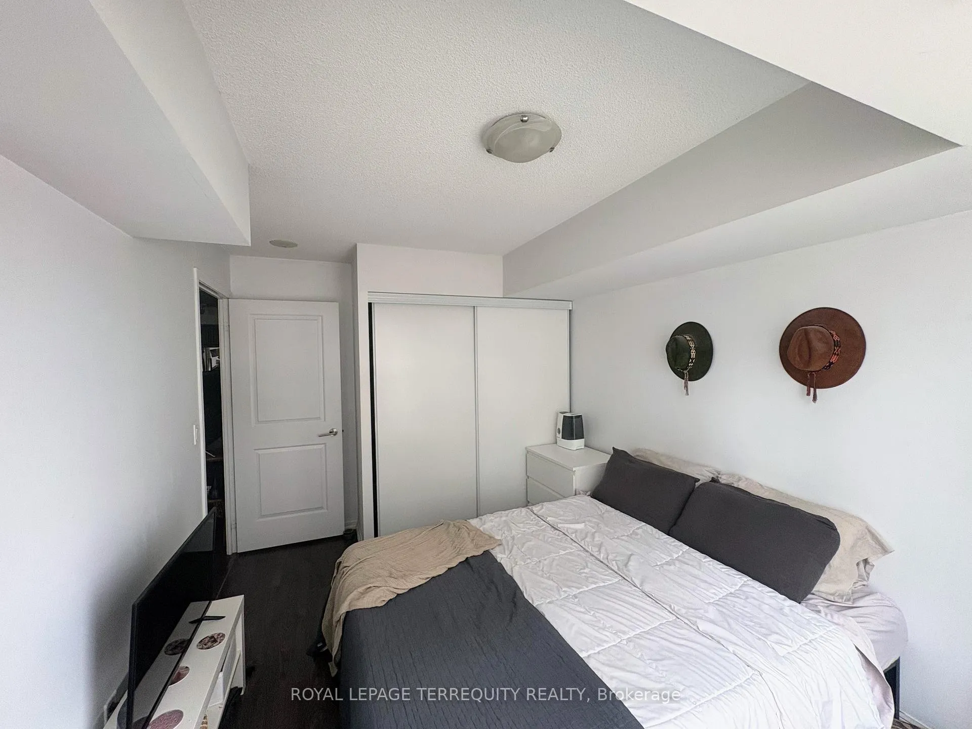 Photo 13 of Unit 1208, 75 E Liberty Street, Toronto, Niagara — HOMEH