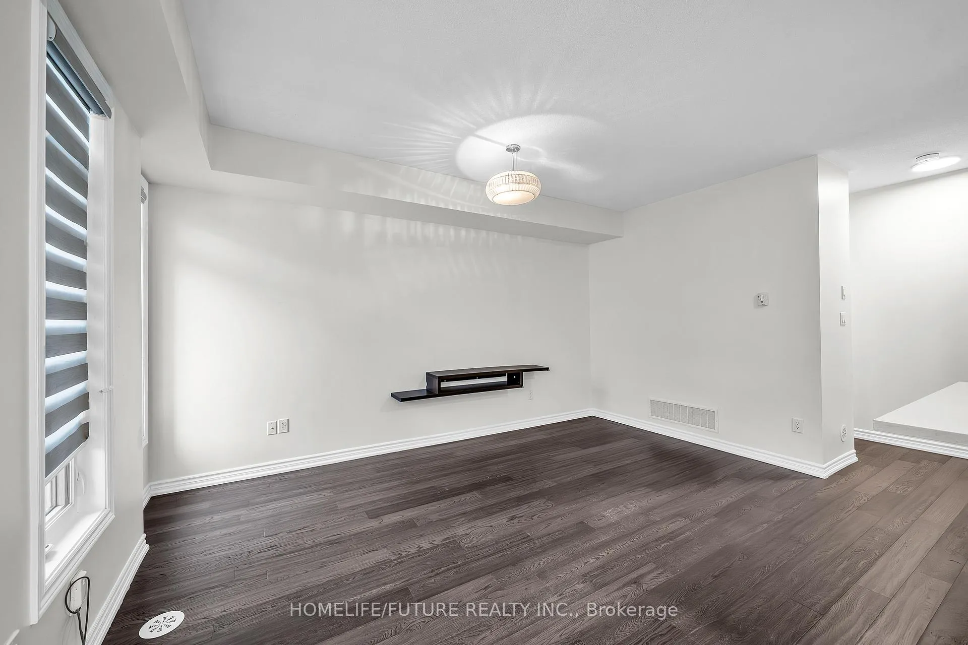 Photo 5 of Unit 109, 1781 Rex Heath Drive, Pickering, Duffin Heights — HOMEH