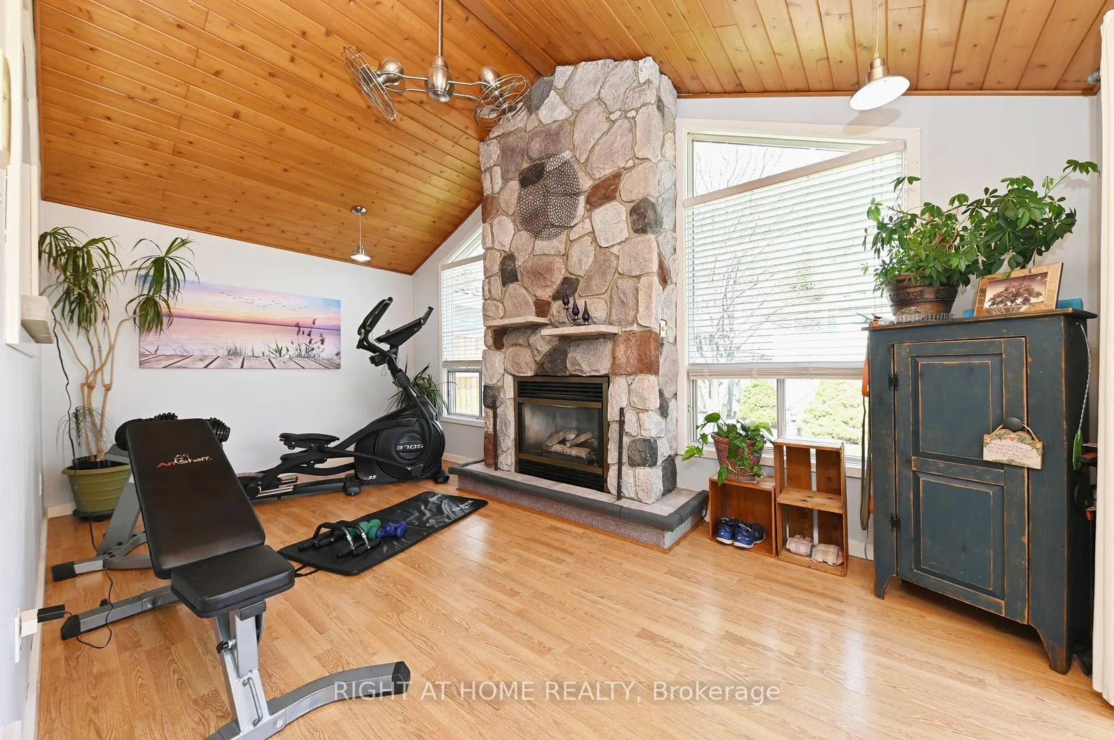 Photo 11 of 4 Allendale Road, Brampton, Brampton East — HOMEH