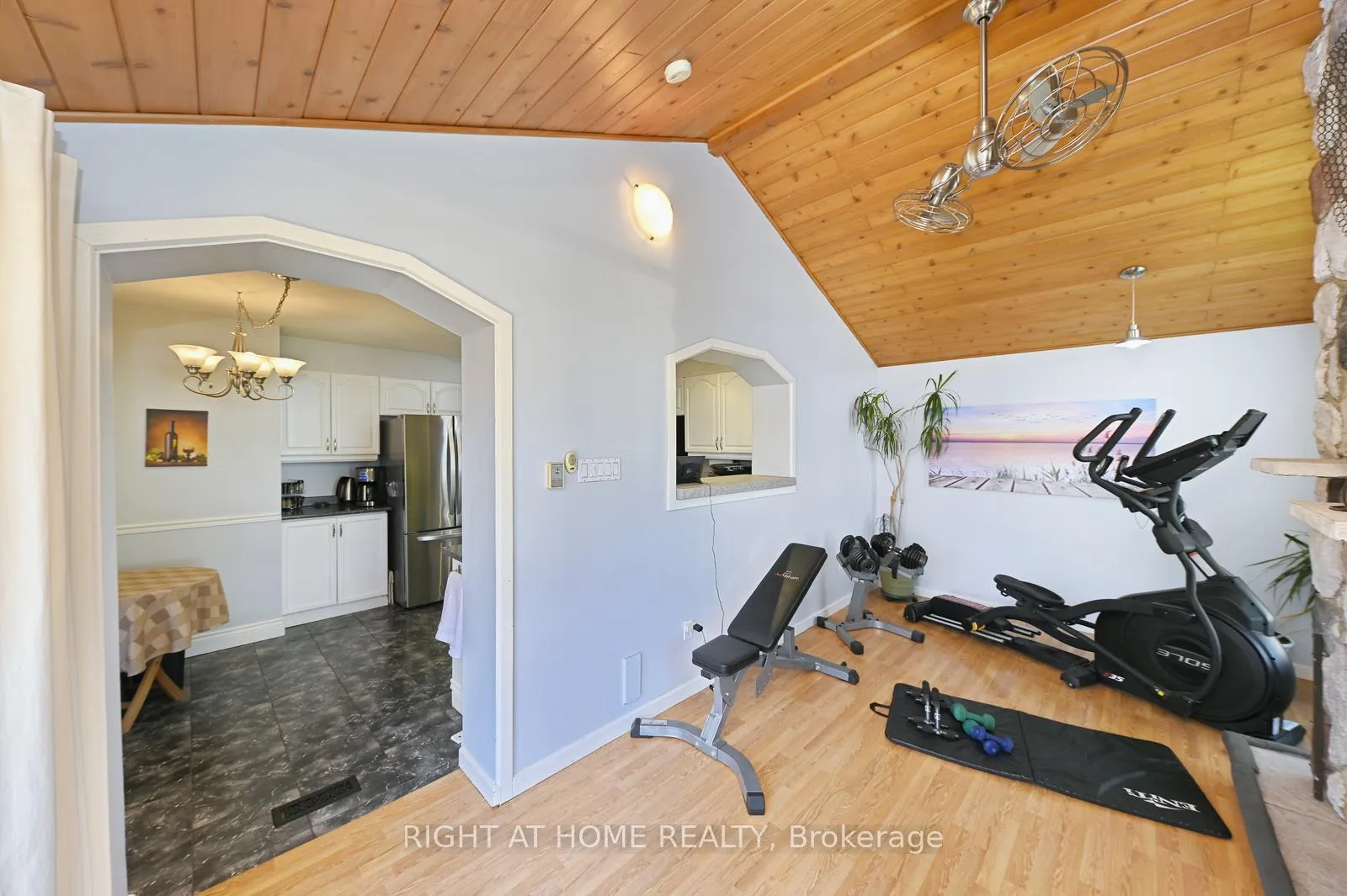 Photo 12 of 4 Allendale Road, Brampton, Brampton East — HOMEH