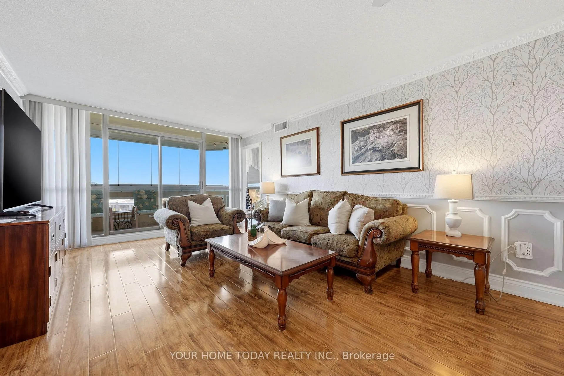 Photo 4 of Unit 507, 20 McFarlane Drive, Halton Hills, Georgetown — HOMEH