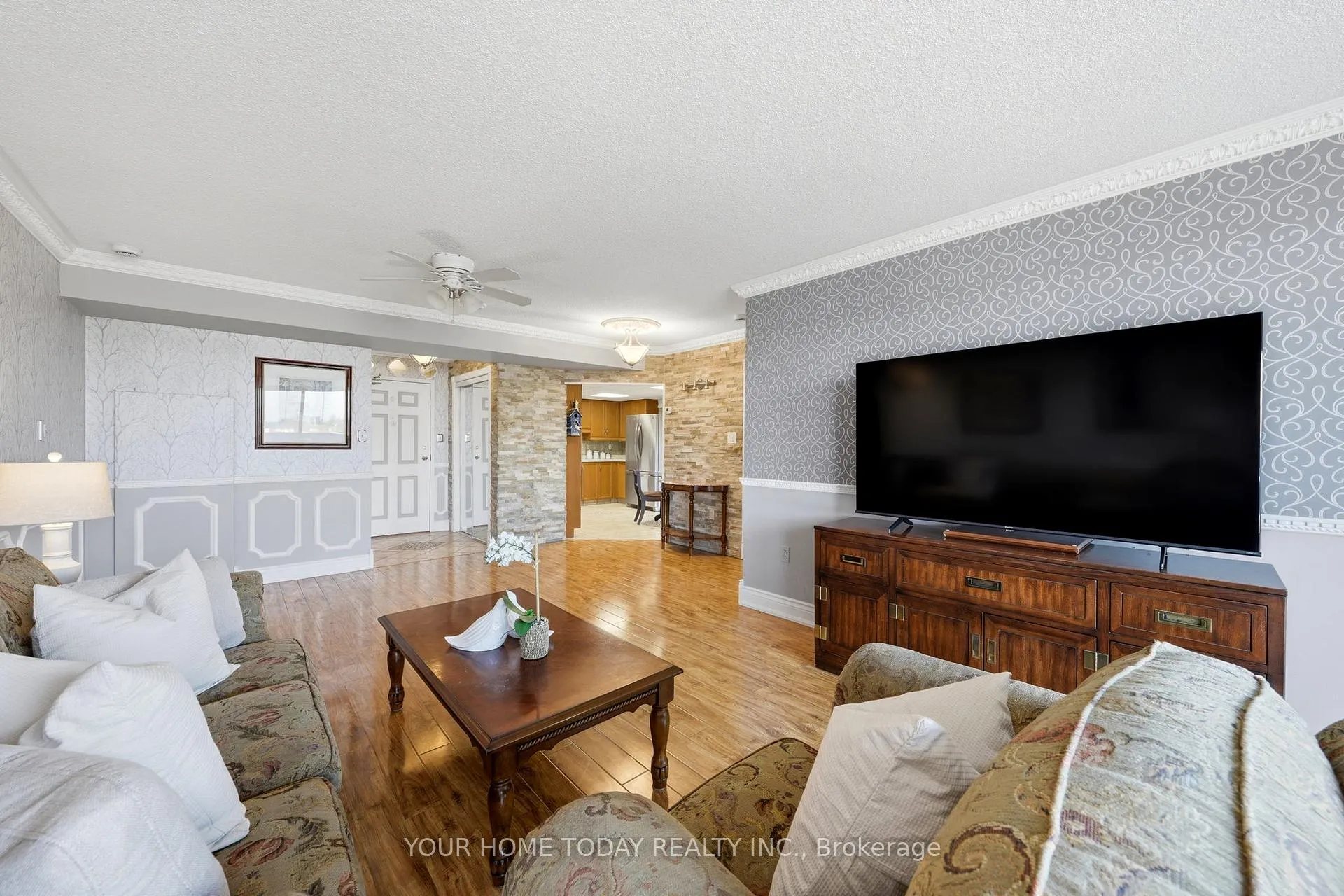 Photo 6 of Unit 507, 20 McFarlane Drive, Halton Hills, Georgetown — HOMEH