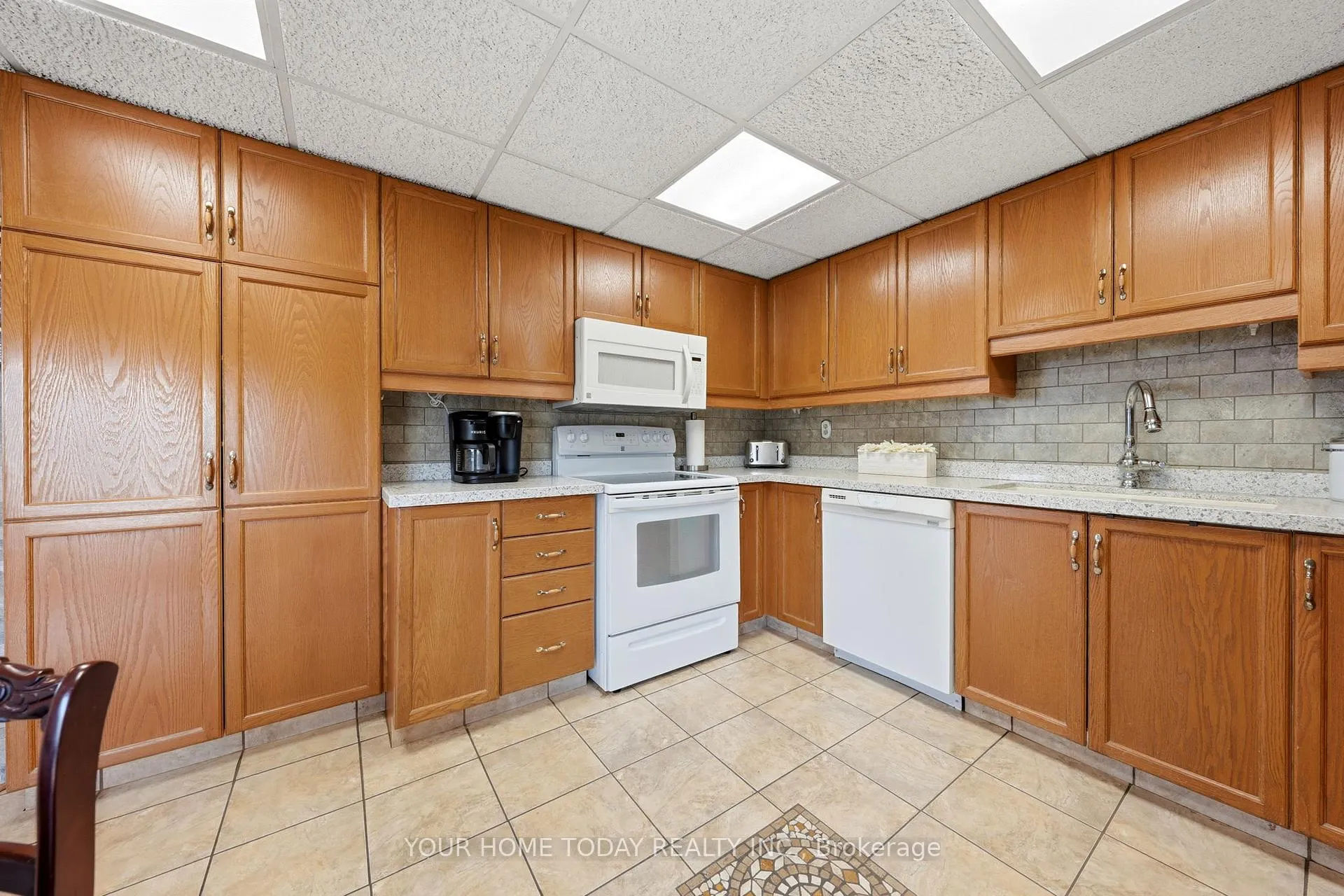 Photo 8 of Unit 507, 20 McFarlane Drive, Halton Hills, Georgetown — HOMEH
