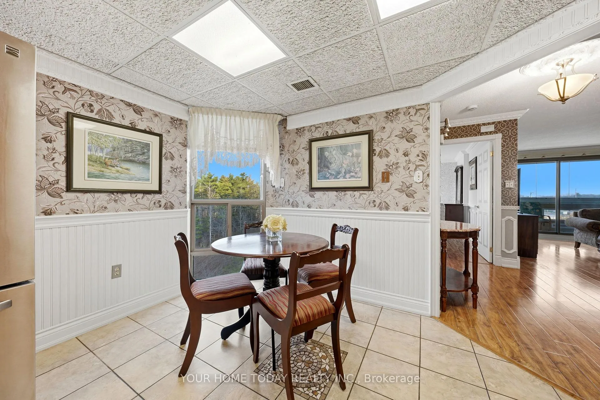 Photo 10 of Unit 507, 20 McFarlane Drive, Halton Hills, Georgetown — HOMEH