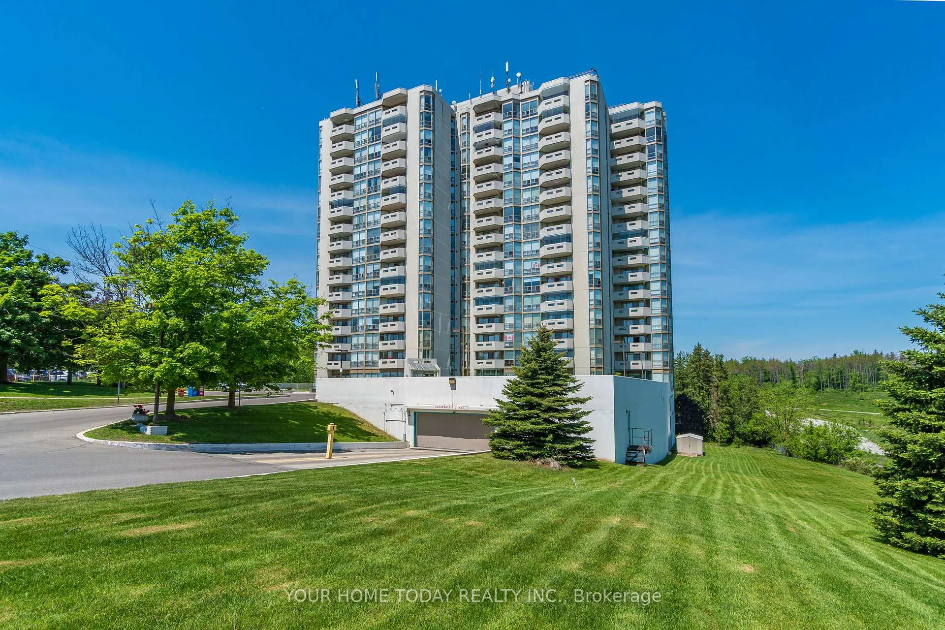 Photo 37 of Unit 507, 20 McFarlane Drive, Halton Hills, Georgetown — HOMEH