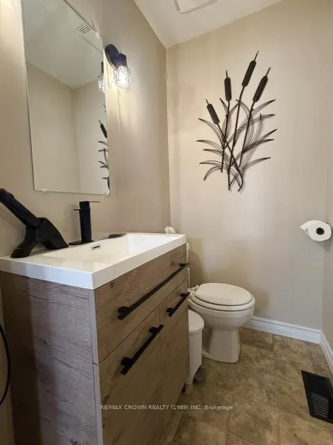 Photo 12 of 818 Prince Street, Hearst — HOMEH