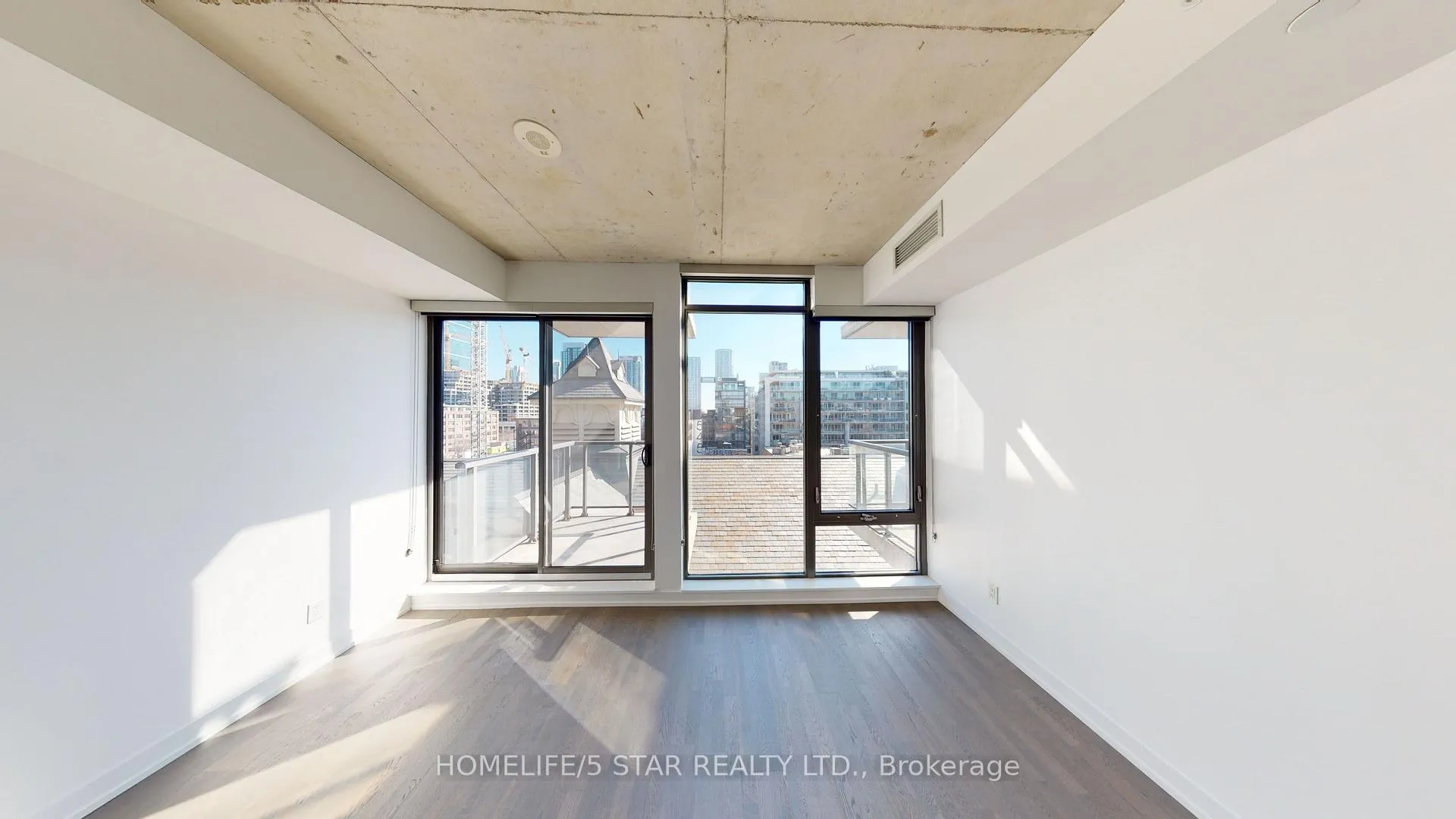 Photo 8 of Unit 616, 560 King Street W, Toronto, Waterfront Communities — HOMEH