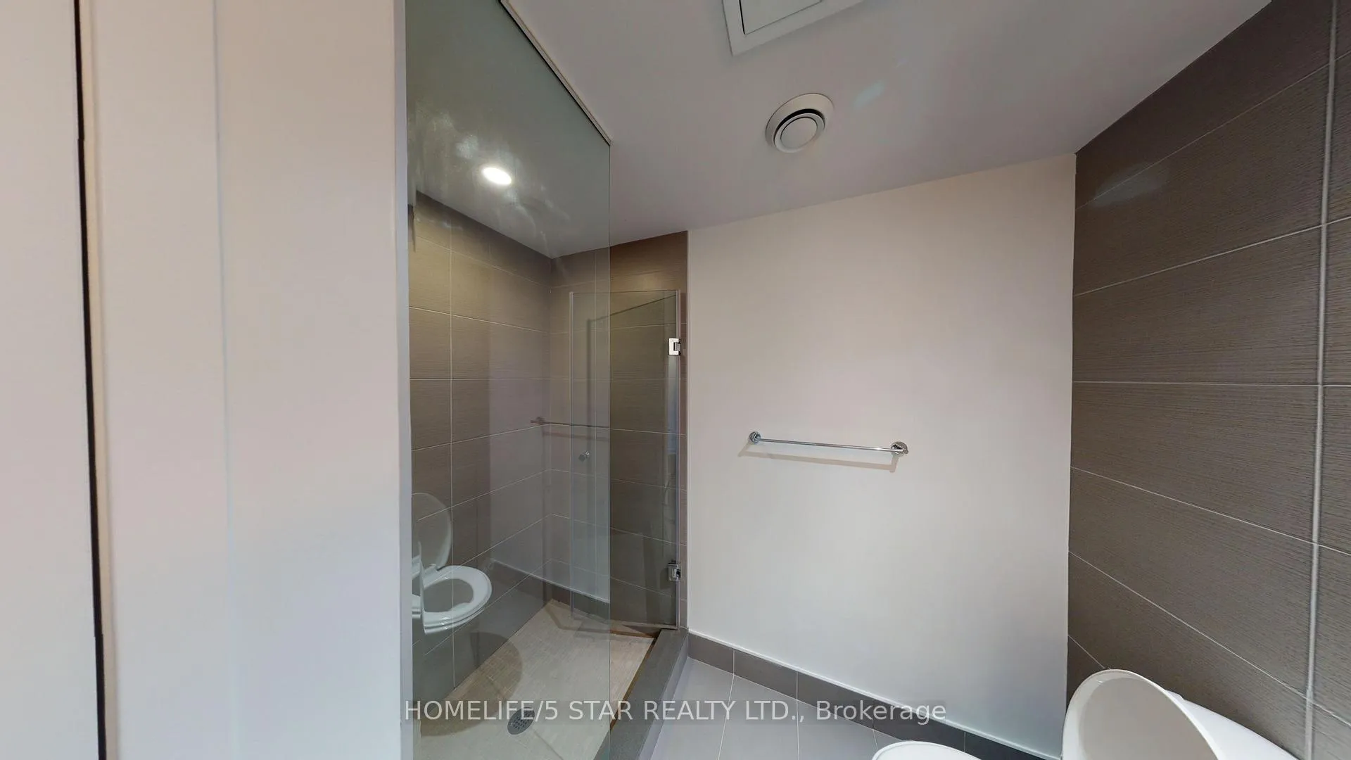 Photo 15 of Unit 616, 560 King Street W, Toronto, Waterfront Communities — HOMEH