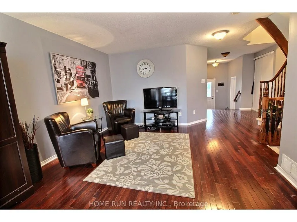 Photo 4 of 194 Flamborough Way, Ottawa, Kanata - Morgan's Grant/South March — HOMEH