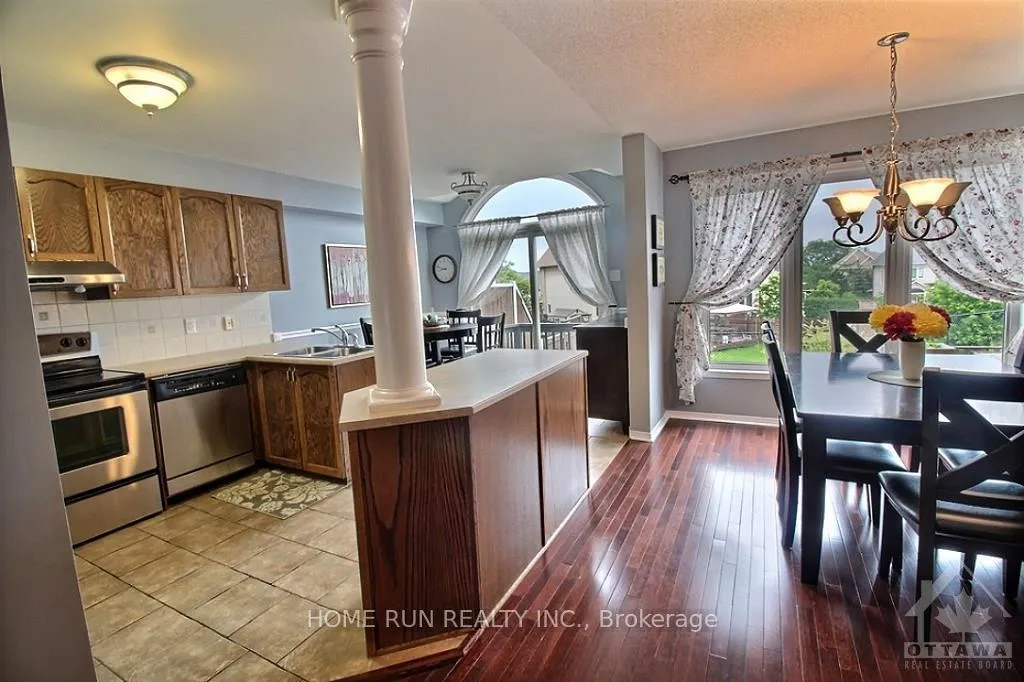 Photo 5 of 194 Flamborough Way, Ottawa, Kanata - Morgan's Grant/South March — HOMEH