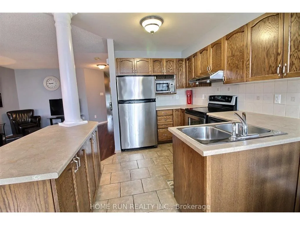 Photo 7 of 194 Flamborough Way, Ottawa, Kanata - Morgan's Grant/South March — HOMEH
