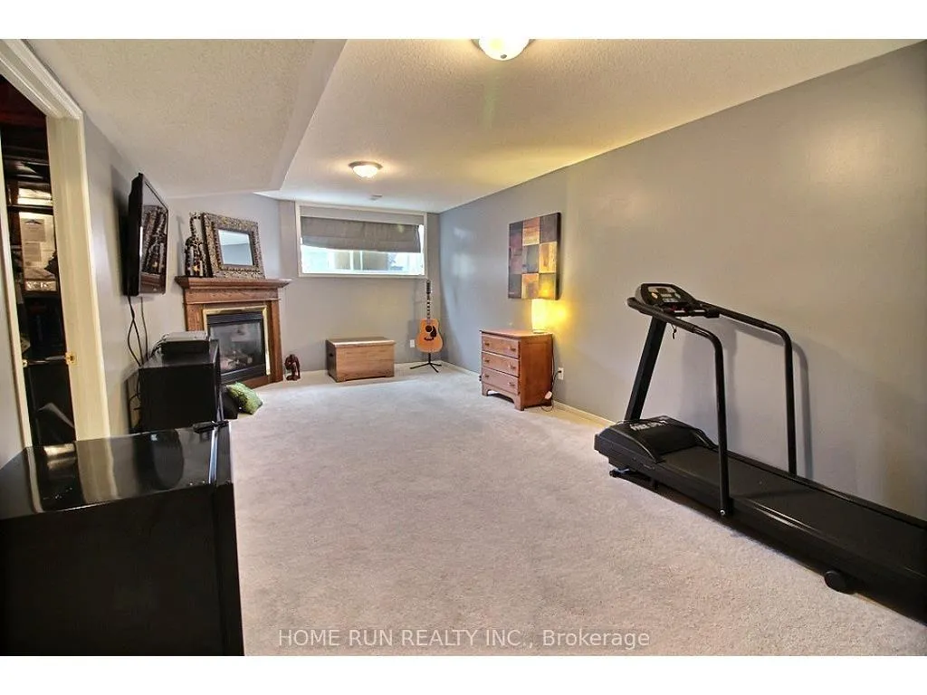 Photo 13 of 194 Flamborough Way, Ottawa, Kanata - Morgan's Grant/South March — HOMEH