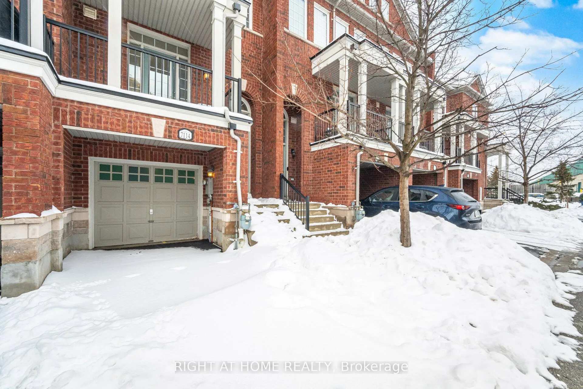 Photo 4 of 7114 Triumph Lane, Mississauga, Lisgar — HOMEH