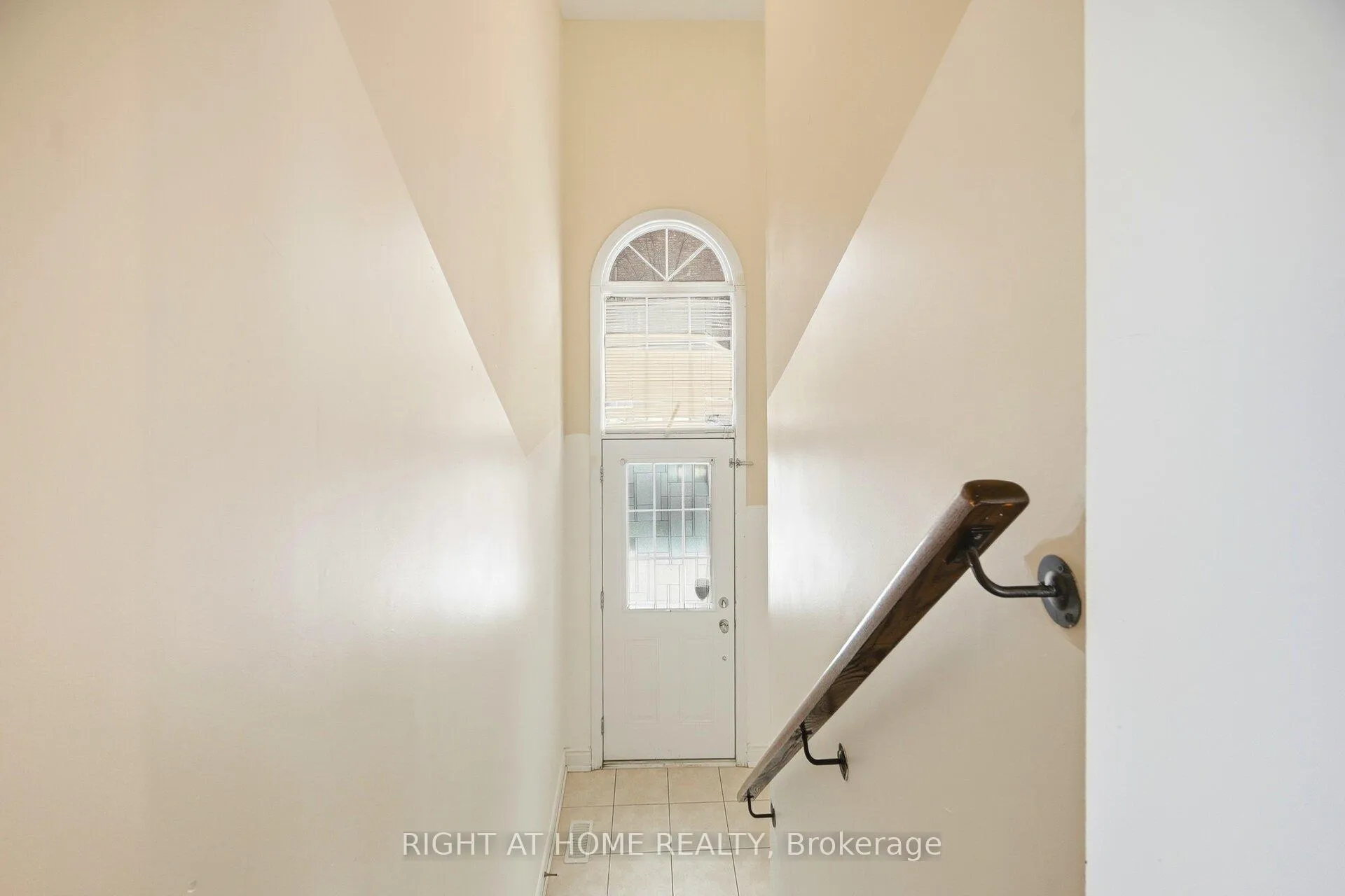 Photo 6 of 7114 Triumph Lane, Mississauga, Lisgar — HOMEH