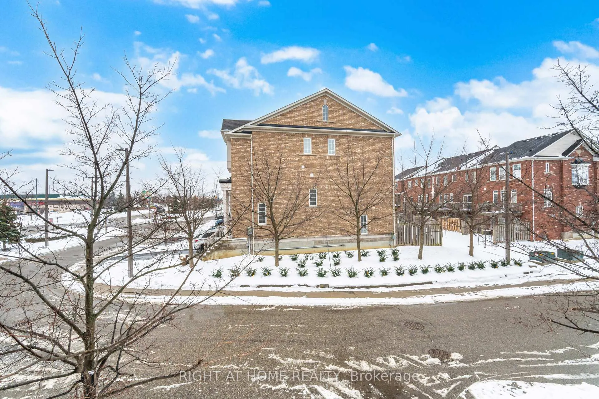 Photo 23 of 7114 Triumph Lane, Mississauga, Lisgar — HOMEH
