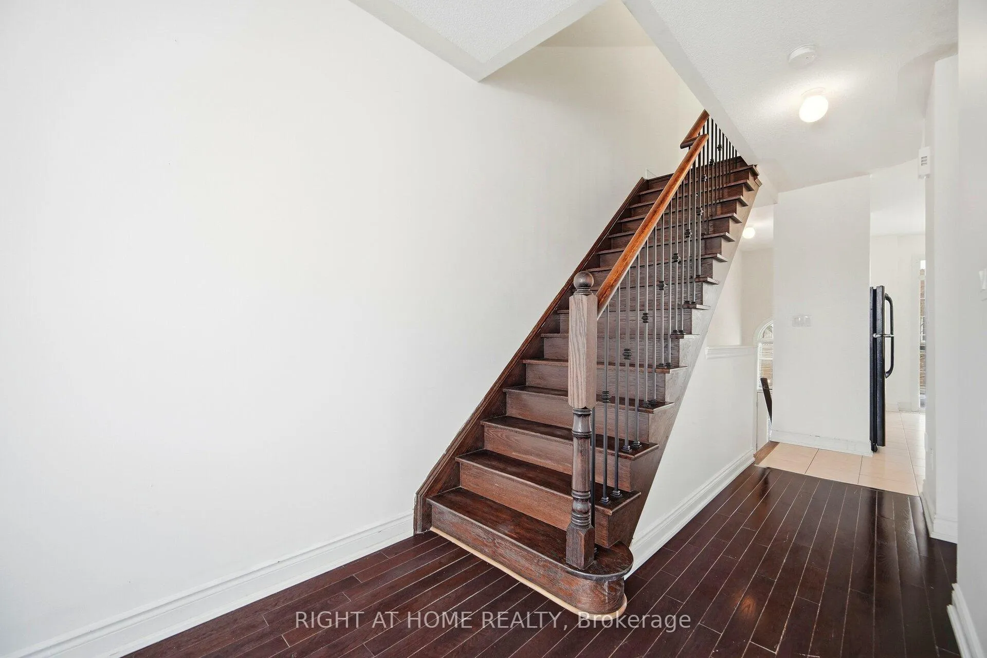 Photo 24 of 7114 Triumph Lane, Mississauga, Lisgar — HOMEH