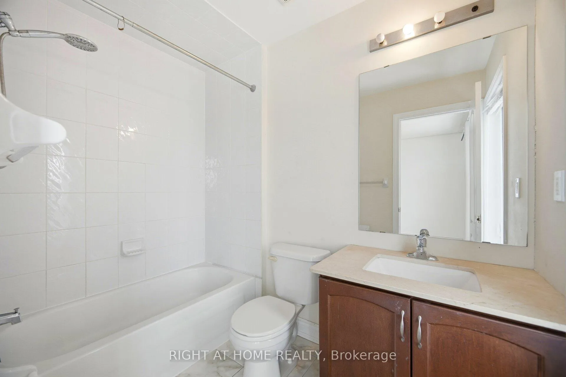 Photo 30 of 7114 Triumph Lane, Mississauga, Lisgar — HOMEH
