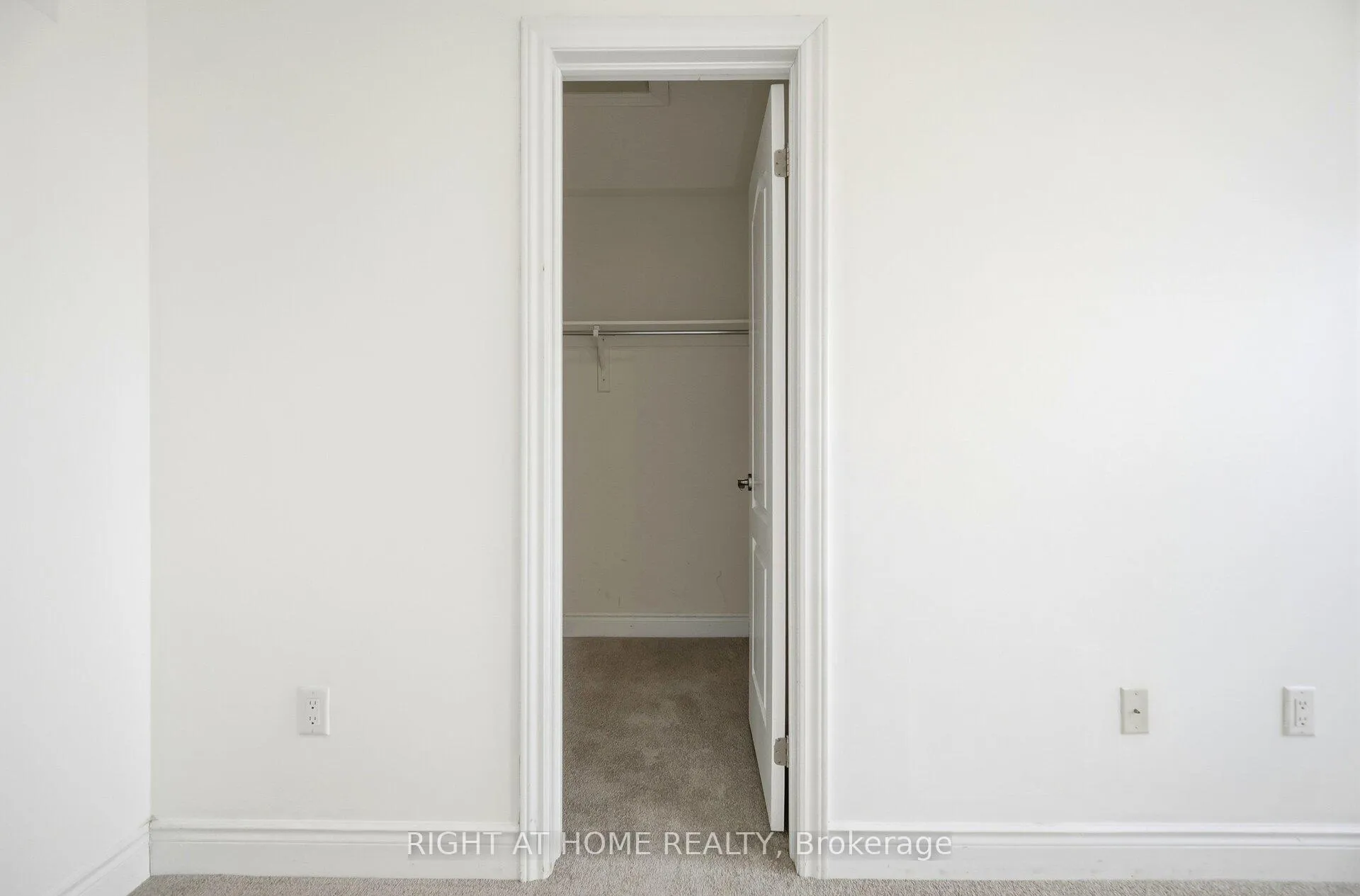 Photo 31 of 7114 Triumph Lane, Mississauga, Lisgar — HOMEH
