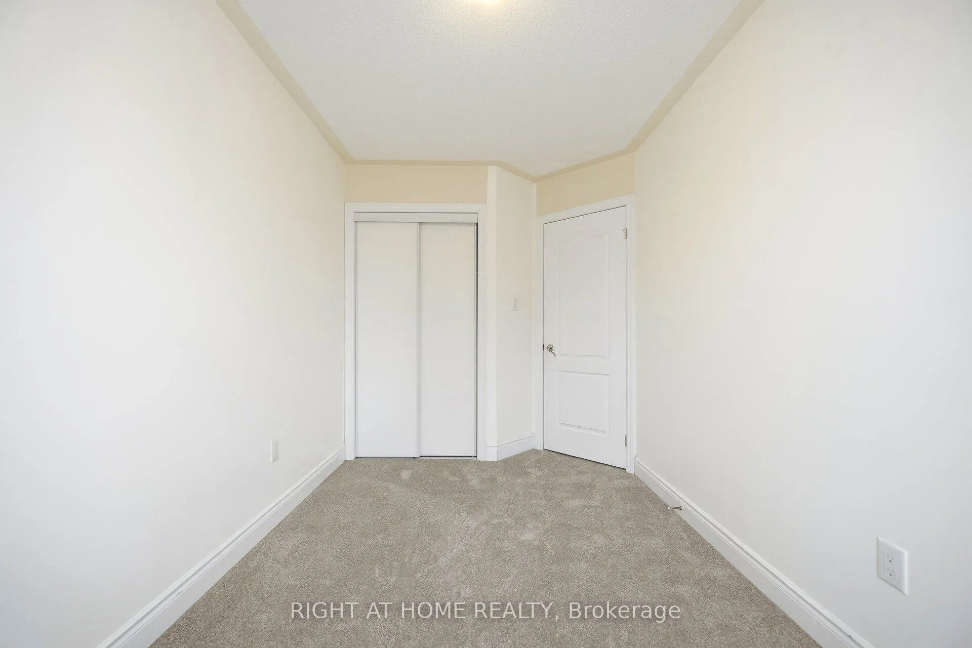 Photo 33 of 7114 Triumph Lane, Mississauga, Lisgar — HOMEH