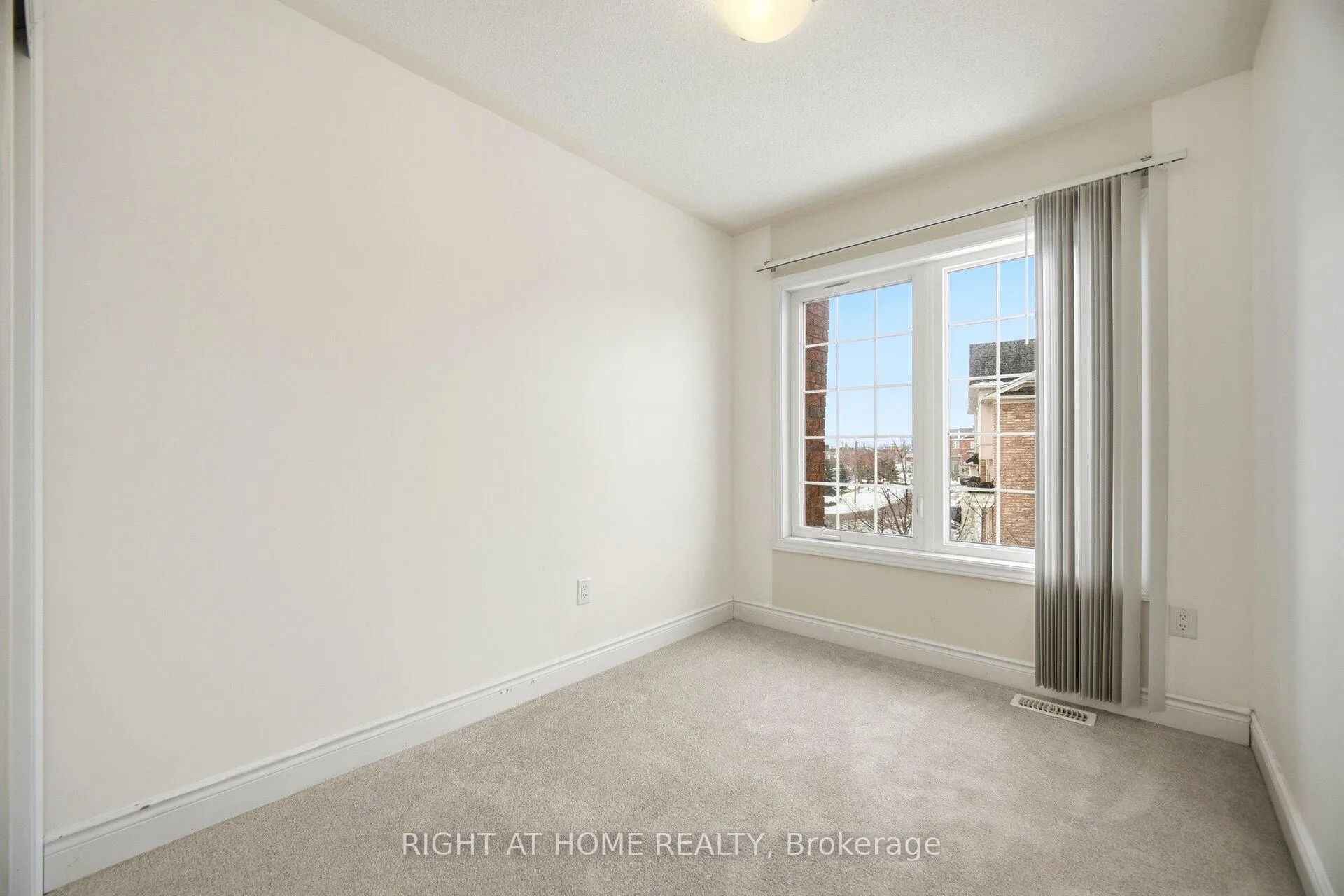 Photo 34 of 7114 Triumph Lane, Mississauga, Lisgar — HOMEH