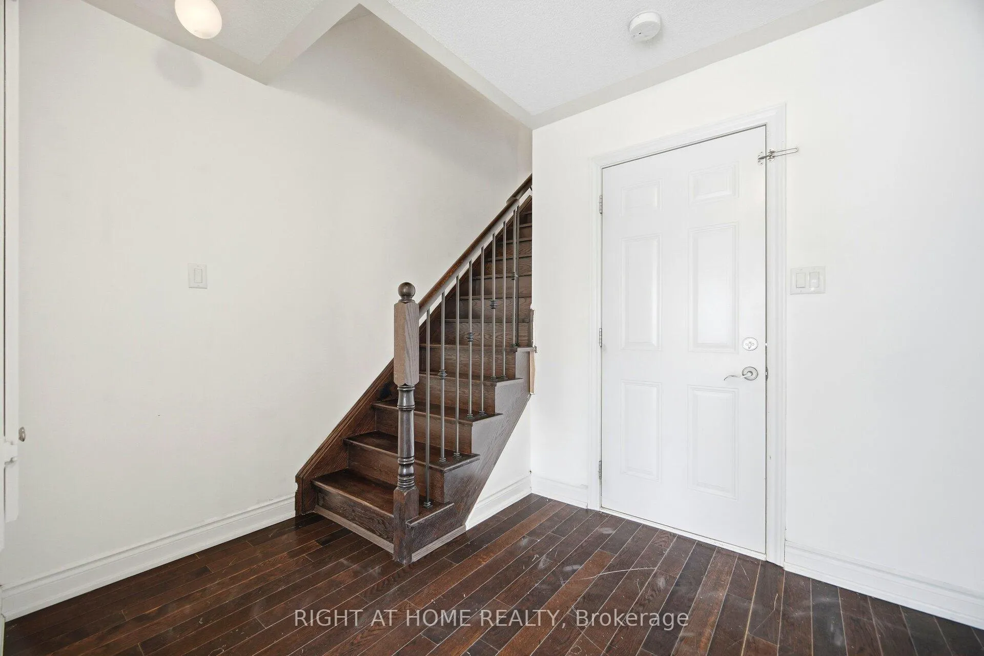 Photo 38 of 7114 Triumph Lane, Mississauga, Lisgar — HOMEH