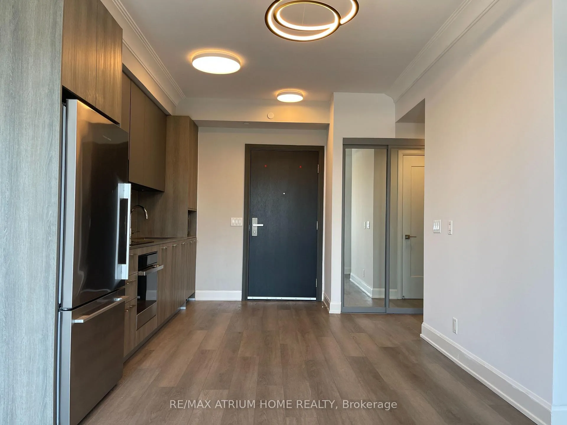 Photo 4 of Unit 202, 8 Water Walk Drive, Markham, Unionville — HOMEH