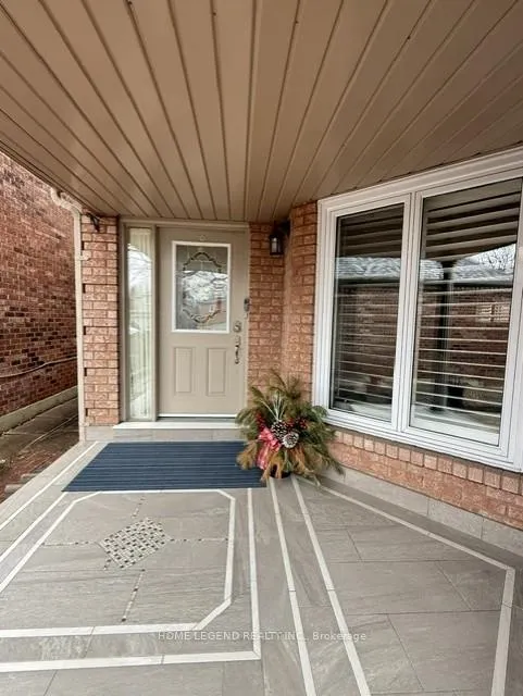 Photo 2 of 61 Redondo Drive, Vaughan, Beverley Glen — HOMEH